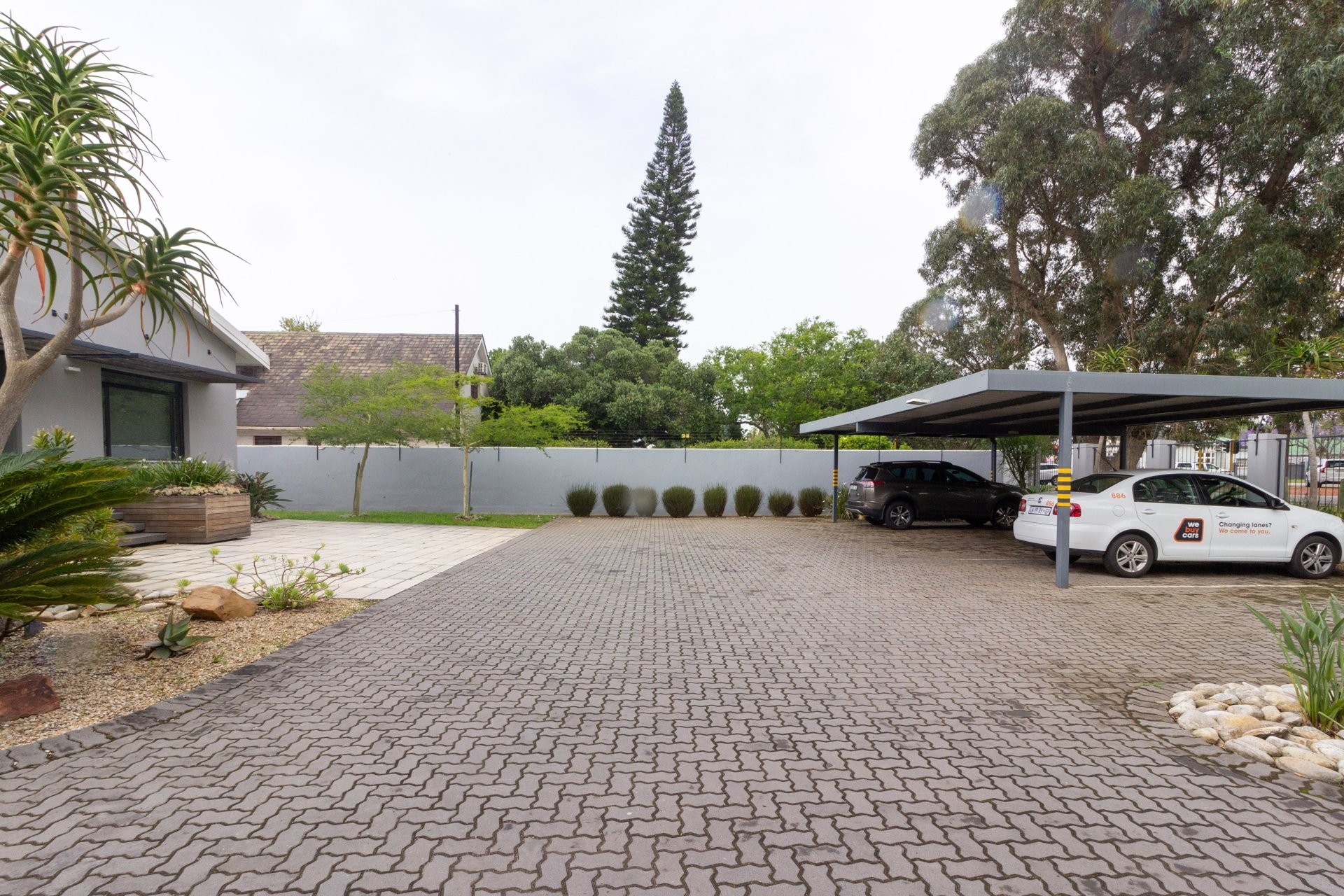 Fully Furnished Office to Let on Main Road, Walmer | 179 sqm