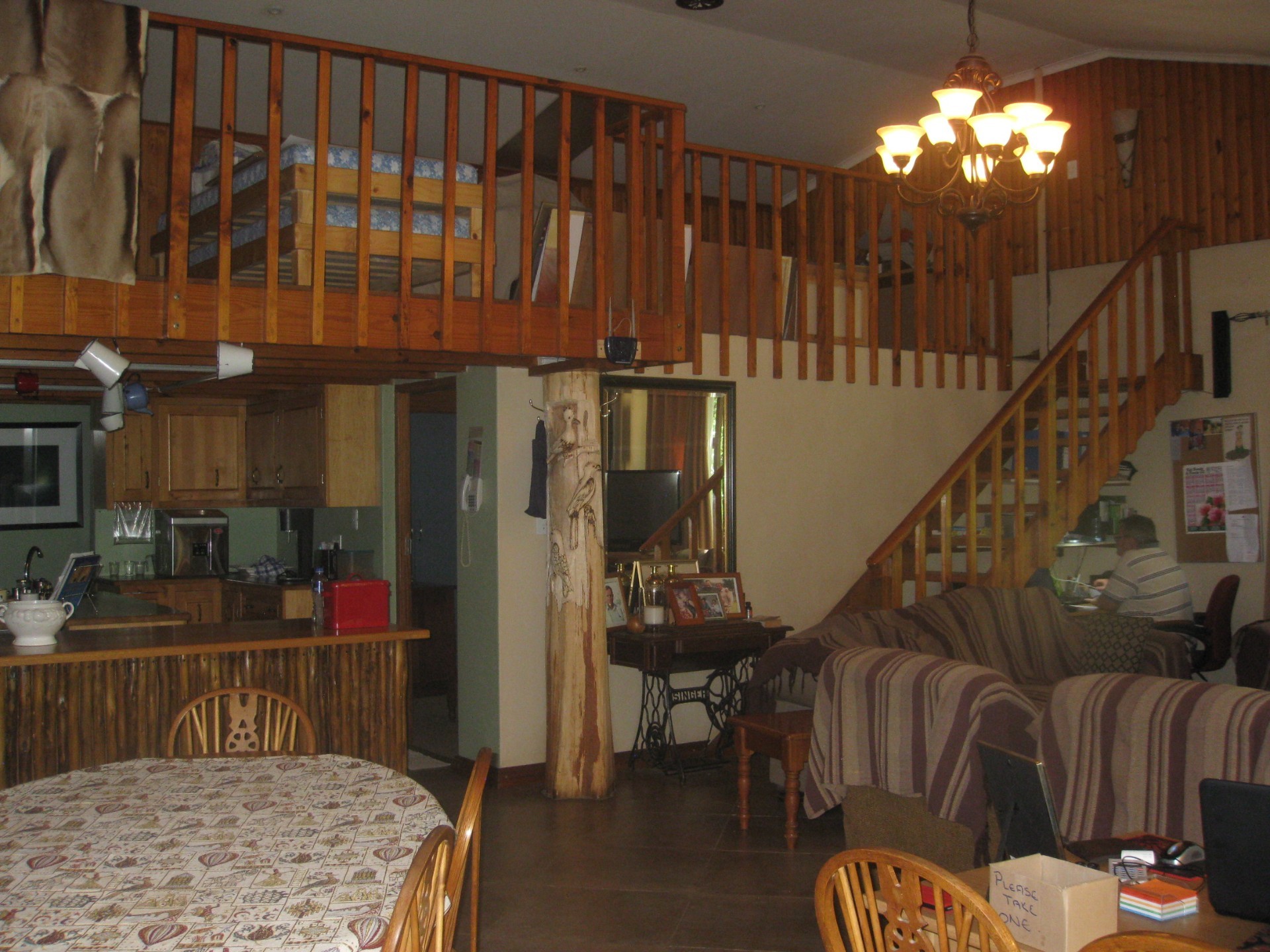 LIFESTYLE PROPERTY FOR SALE - HOGSBACK