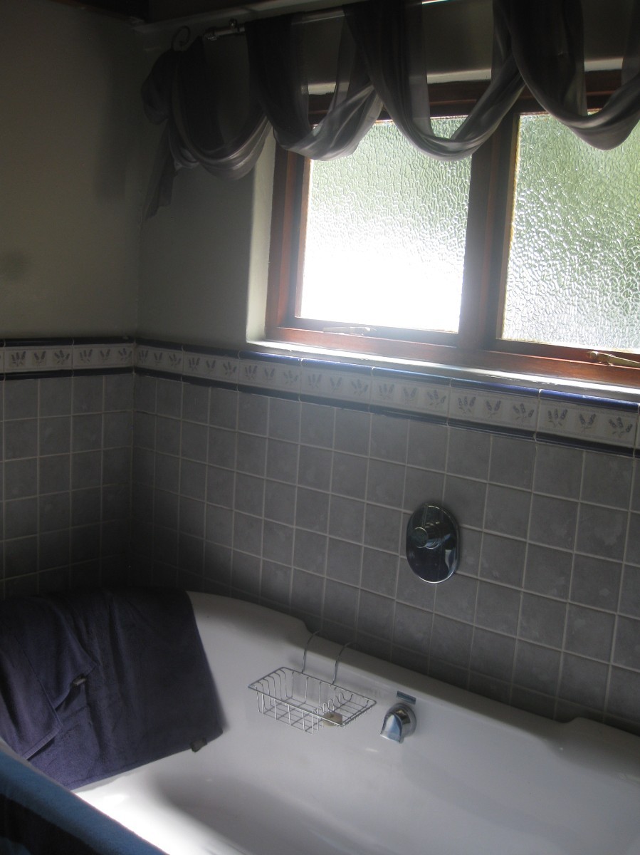 LIFESTYLE PROPERTY FOR SALE - HOGSBACK