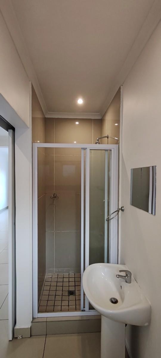 Elegant Studio Apartment in Bergvliet Vistas