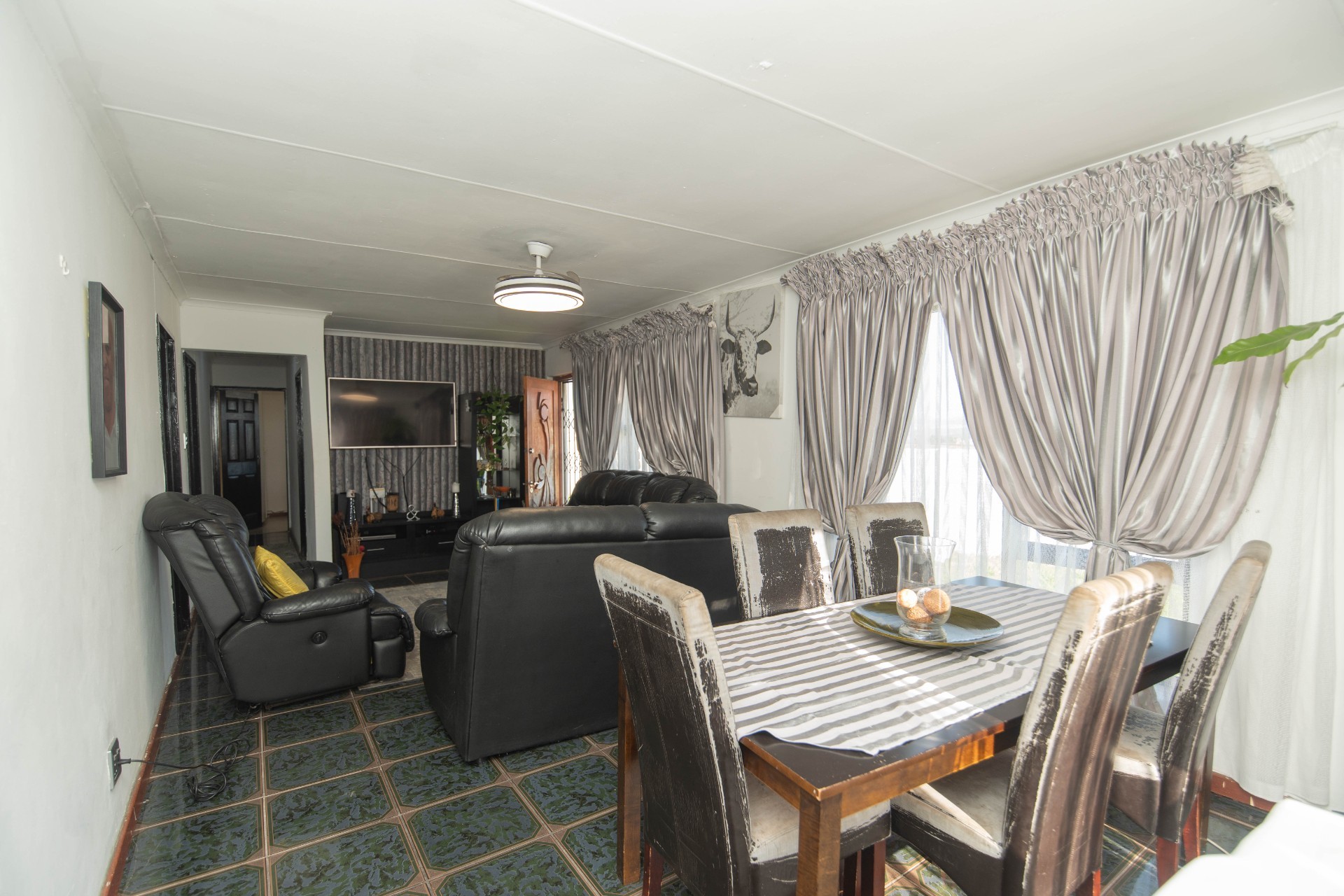 House For Sale in Port Elizabeth at KwaDwesi, Port Elizabeth