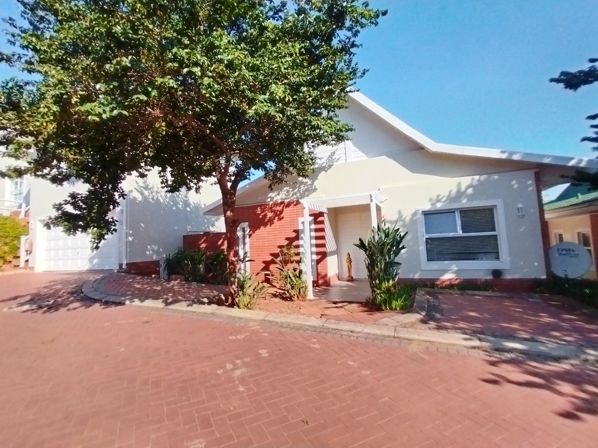 3 Bedroom Freestanding House with Flatlet for Sale in Kindlewood Estate Mount Edgecombe