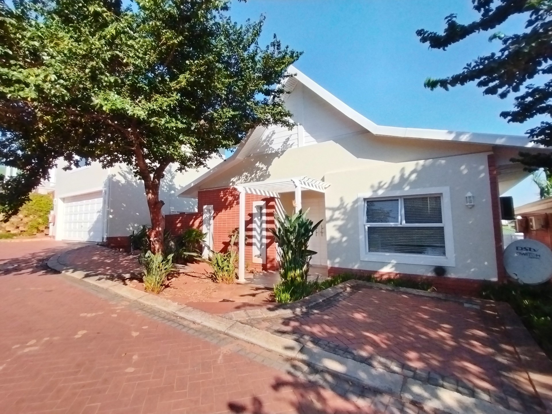3 Bedroom Freestanding House with Flatlet for Sale in Kindlewood Estate Mount Edgecombe