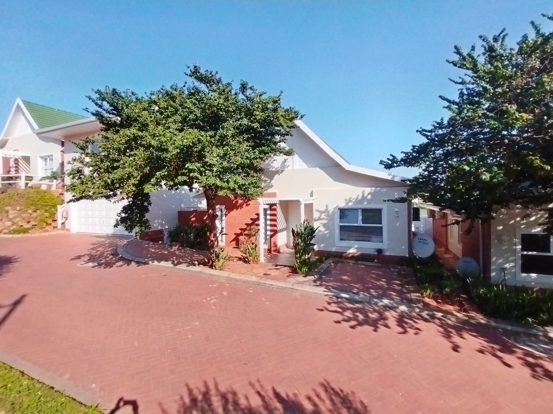 3 Bedroom Freestanding House with Flatlet for Sale in Kindlewood Estate Mount Edgecombe