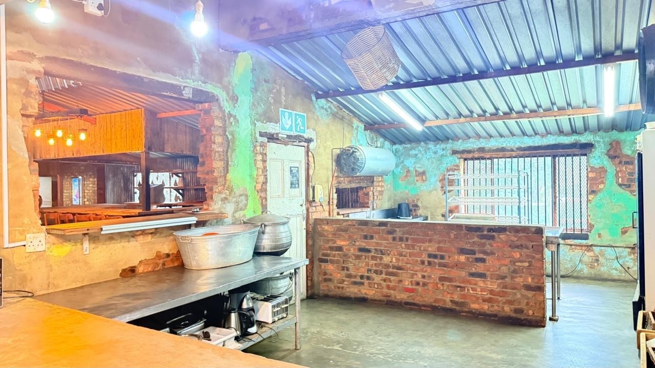 Prime Development and Lifestyle Investment Opportunity | Iconic 8.5 Ha Venue - Hartbeespoortdam