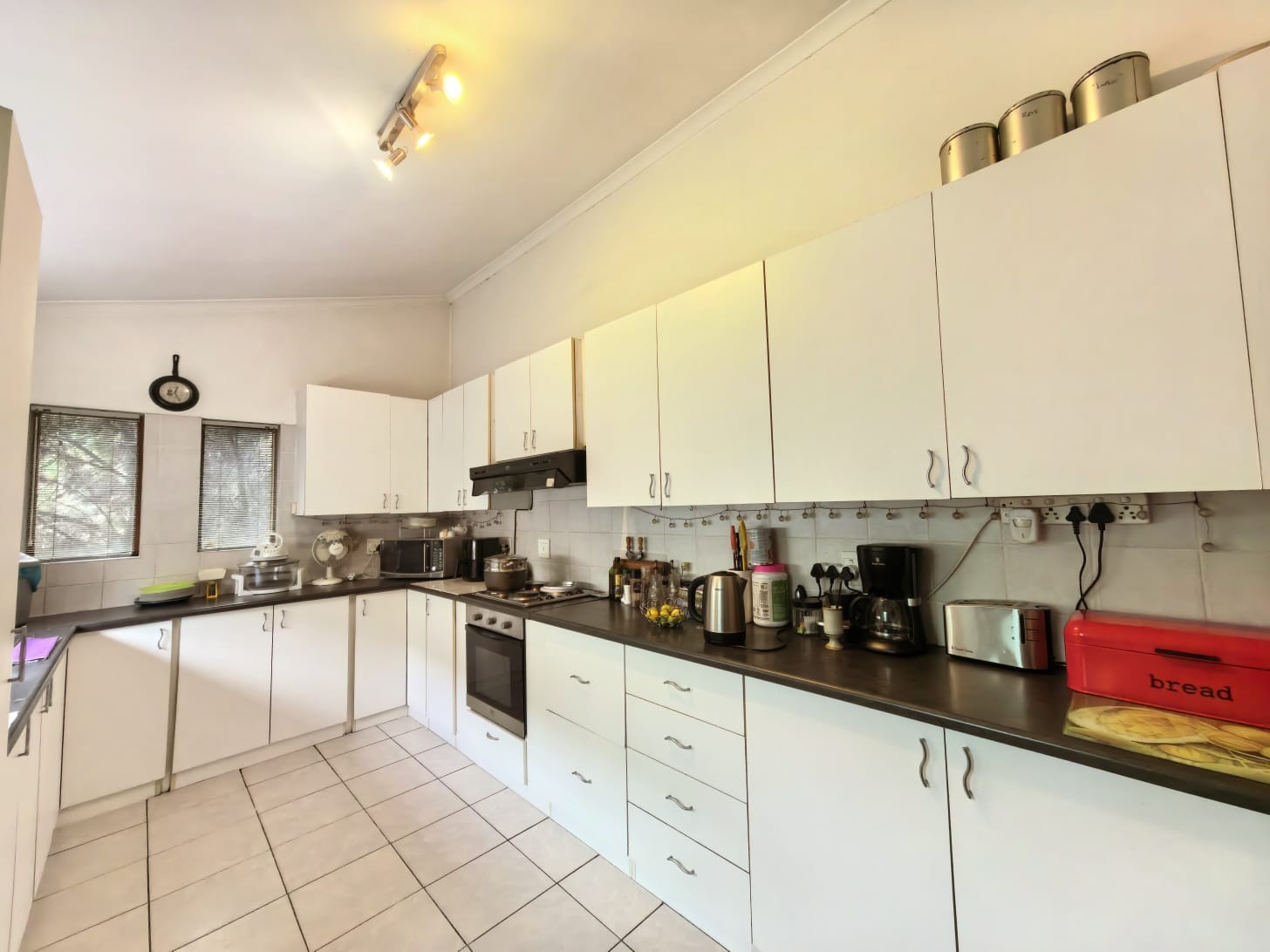 Your Perfect Hoheizen Family Home - Space, Comfort and Entertaining