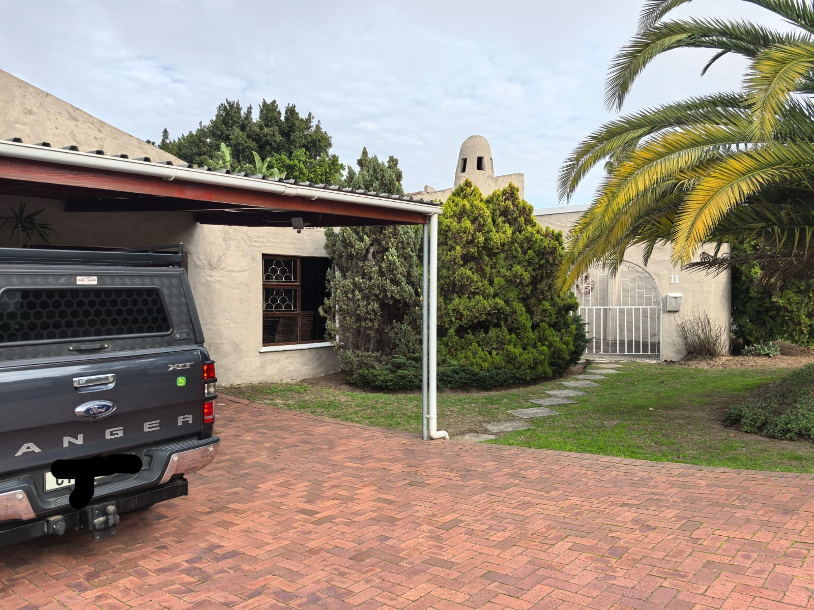 House for sale in Hoheizen, Bellville, 239 m²