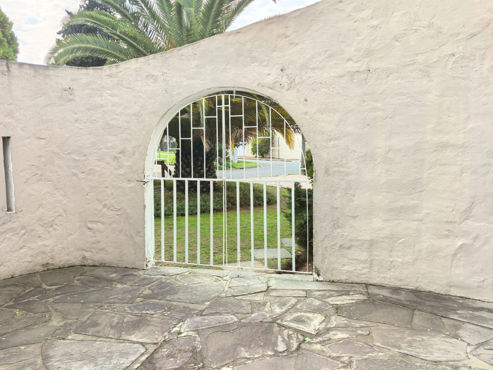 Your Perfect Hoheizen Family Home - Space, Comfort and Entertaining