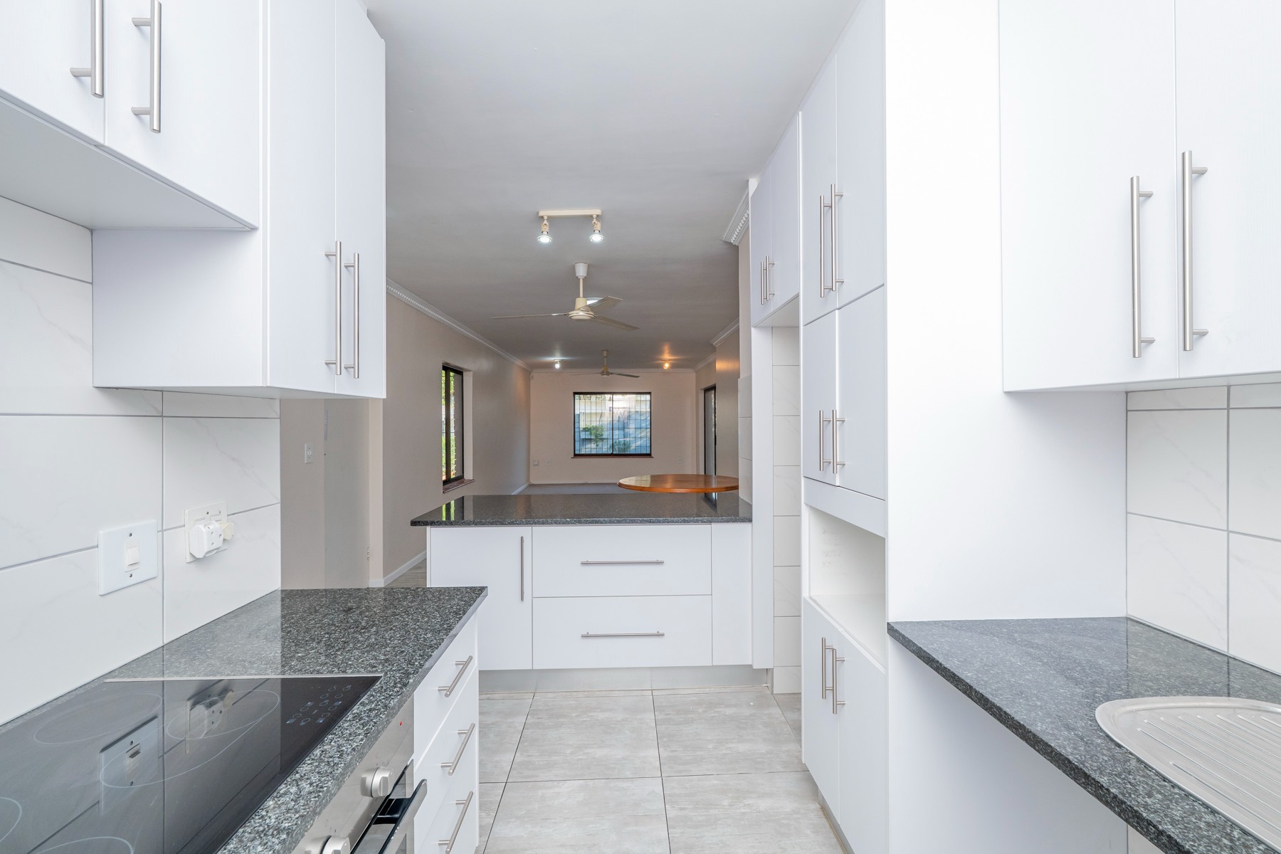 House For Sale in Durbanville Central, Durbanville
