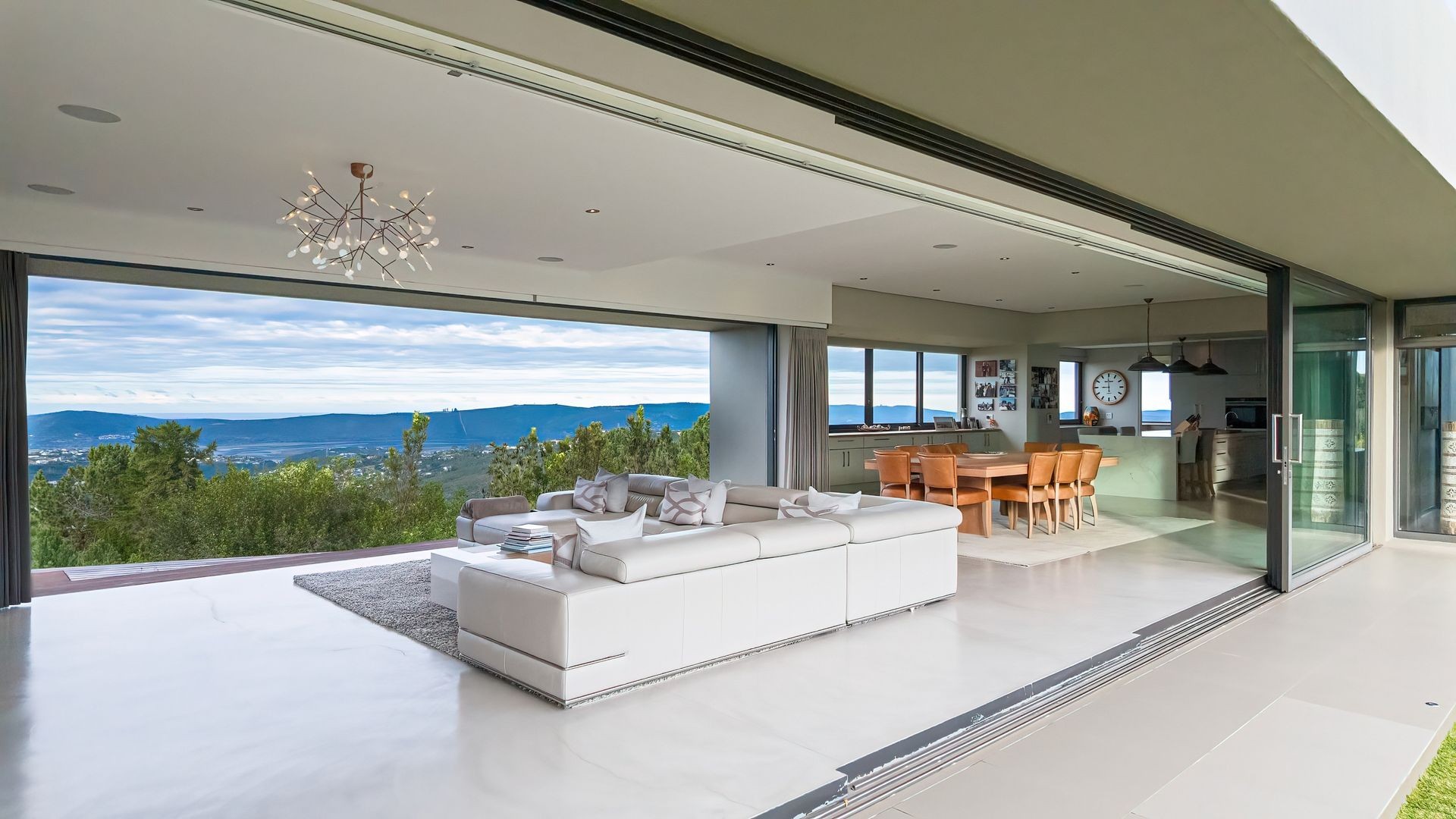 An Exceptional Contemporary Home in Prestigious Simola