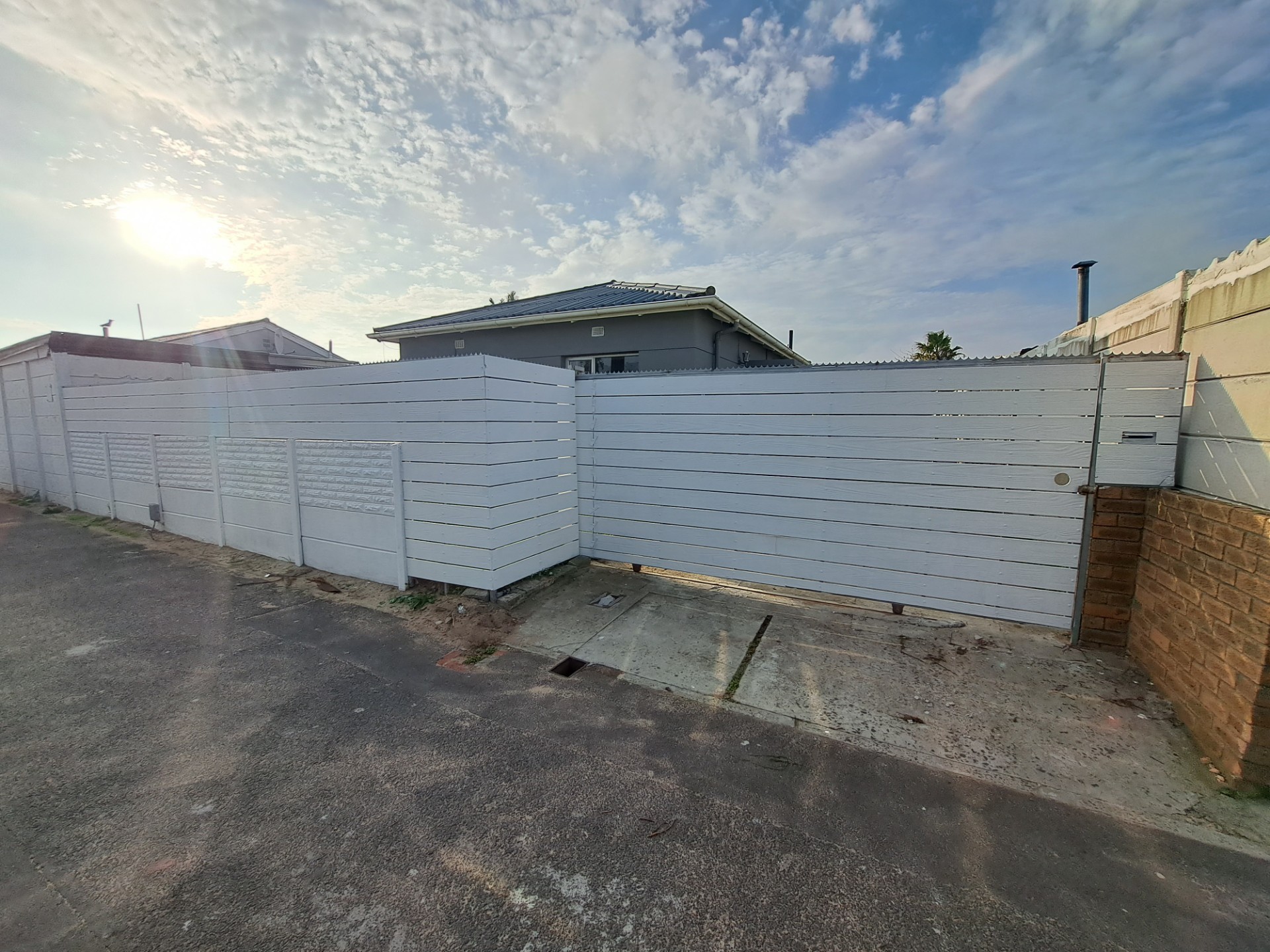 2 Bedroom house for Sale in Ysterplaat,Brooklyn