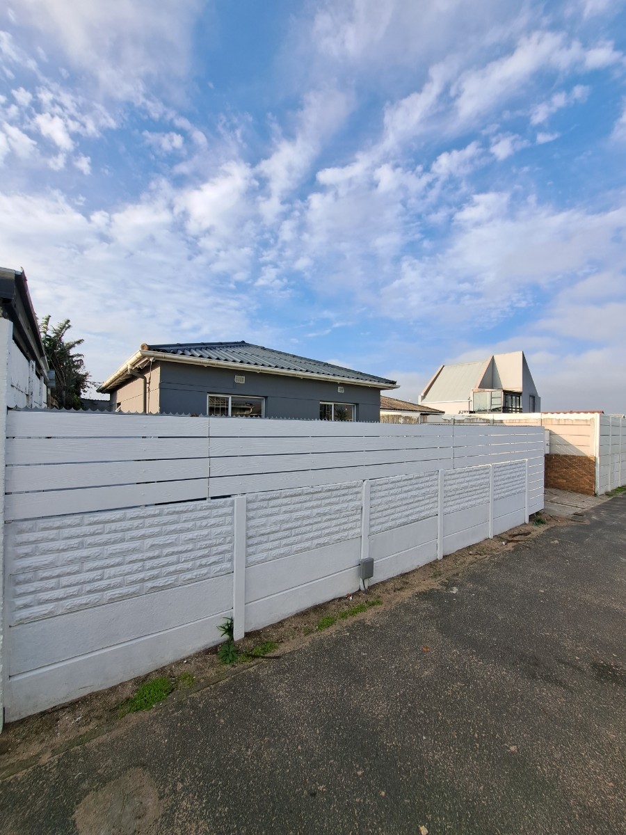 2 Bedroom house for Sale in Ysterplaat,Brooklyn