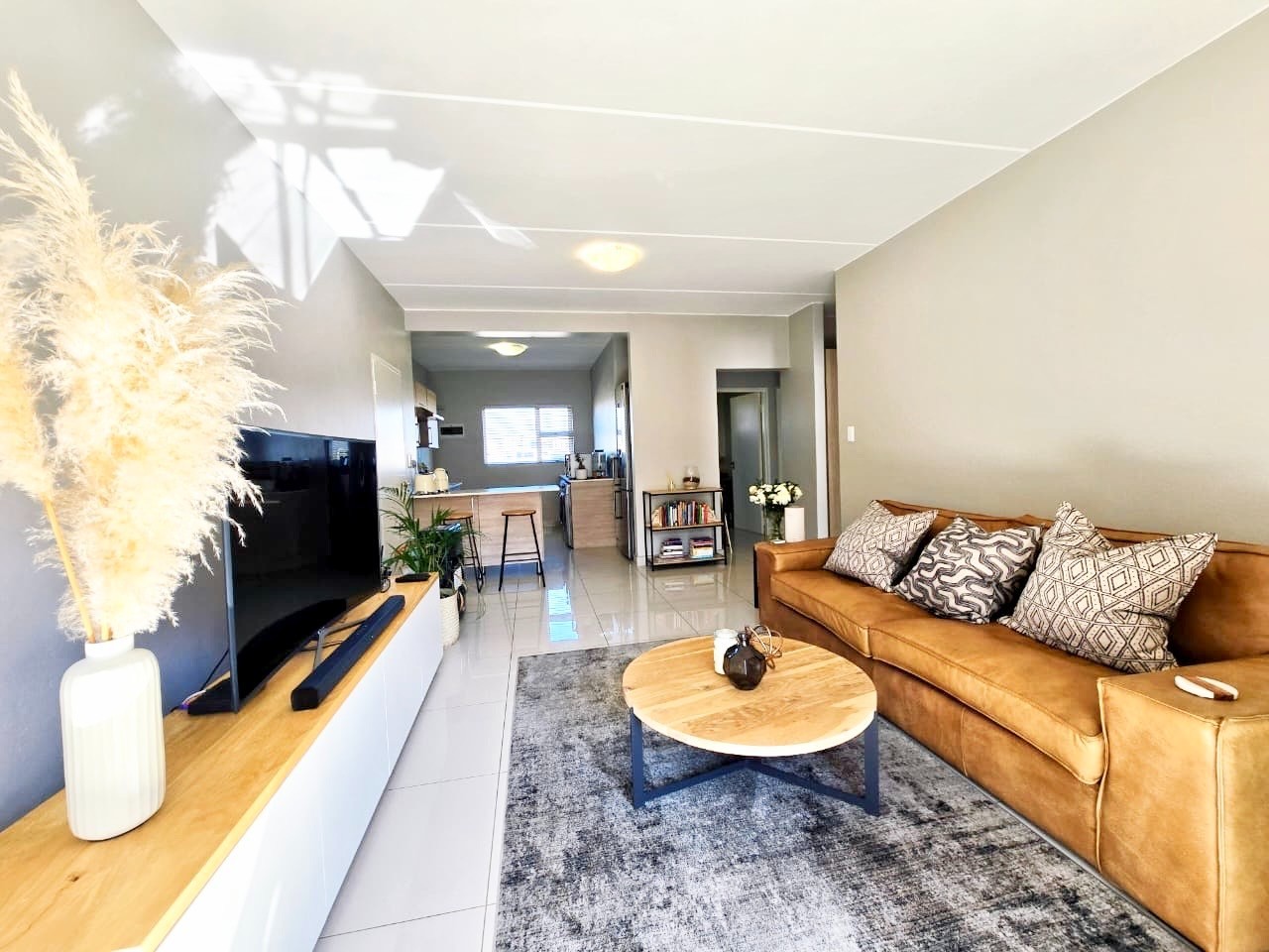 Apartment For Sale in Blue Hills, Midrand