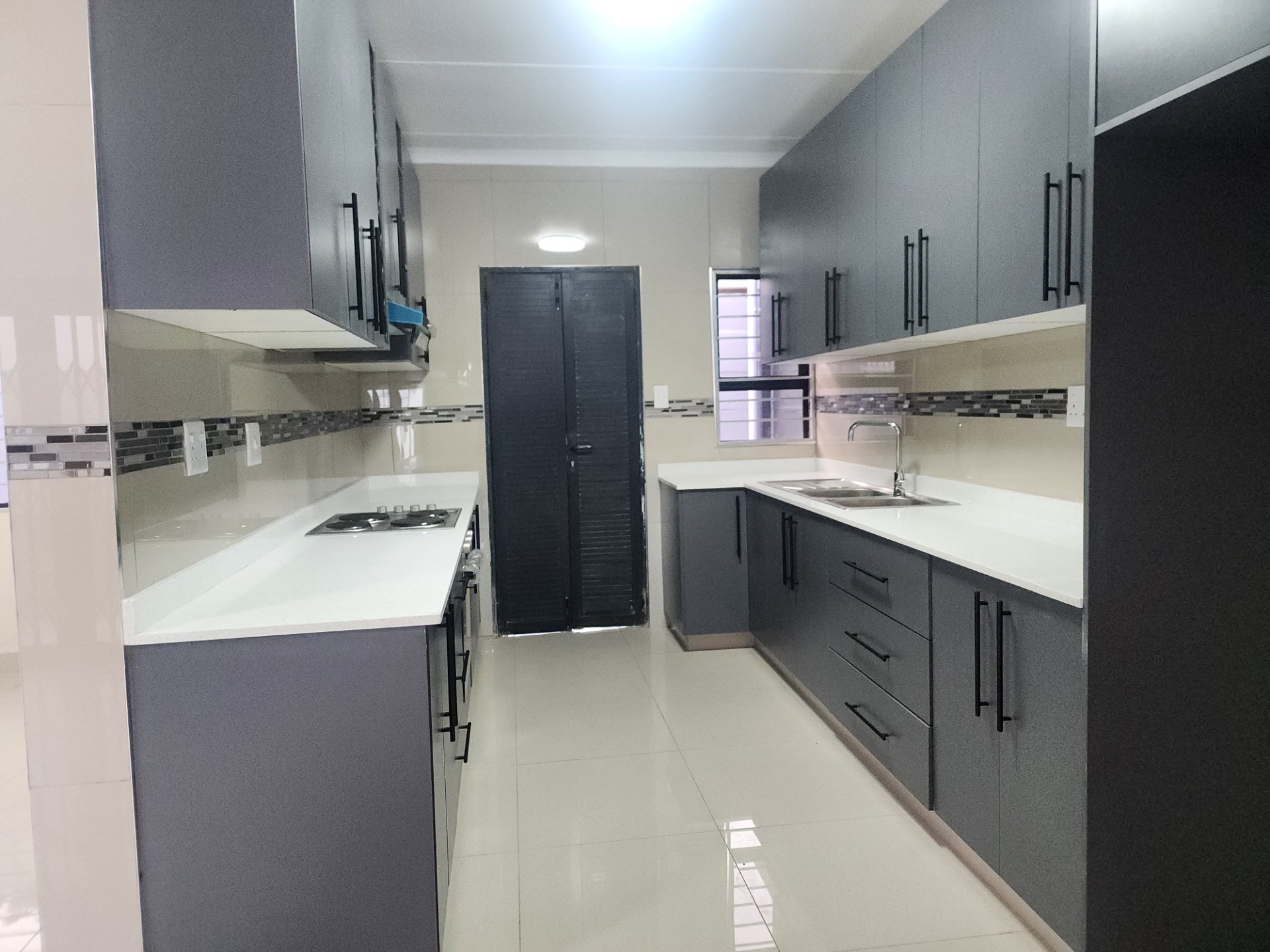 Modern 3 bedroom house with a standalone 3 bedroom outbuilding for Sale.