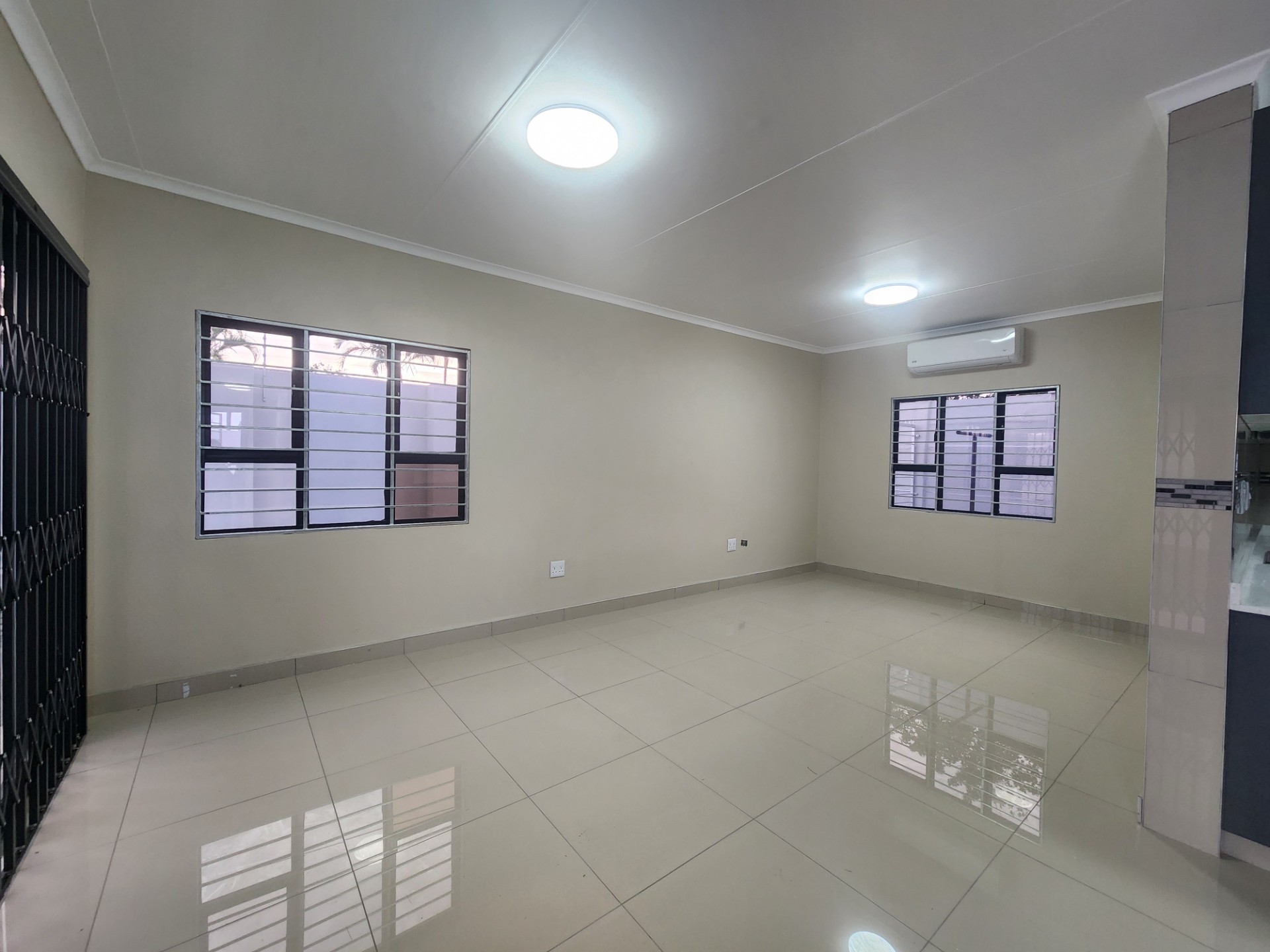Modern 3 bedroom house with a standalone 3 bedroom outbuilding for Sale.