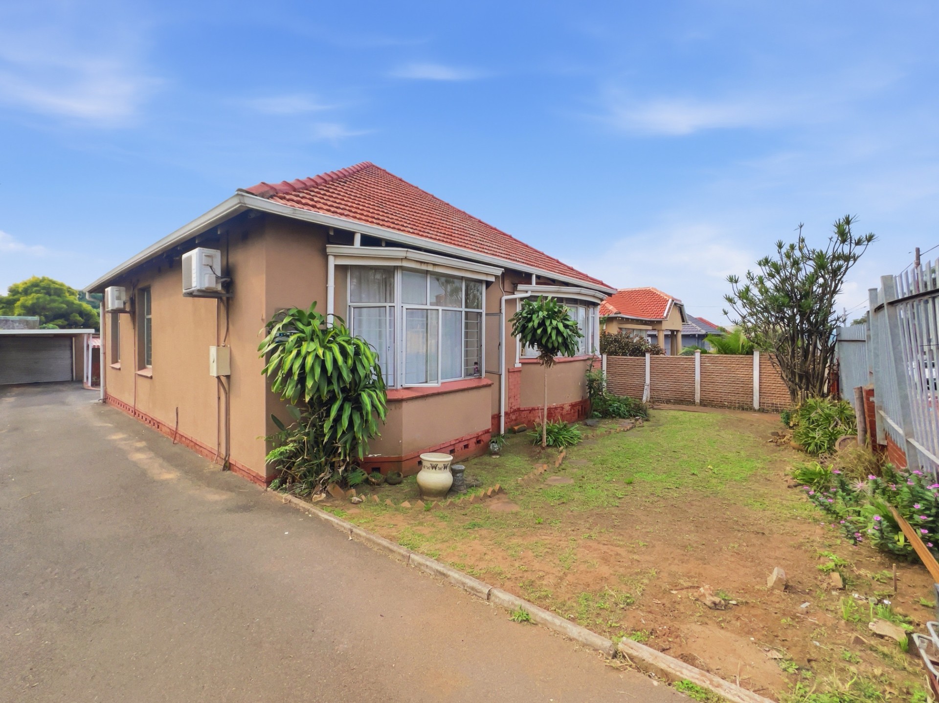 5-bed, 3.5 Bath House For Sale in Umbilo, Durban. Great Investment Property