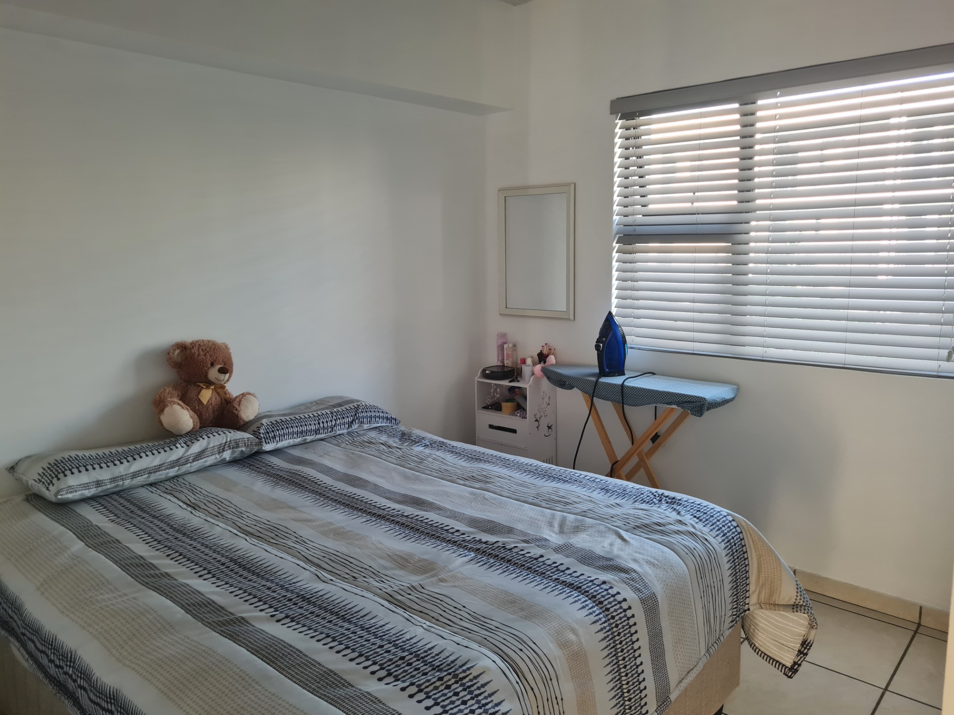 2 Bed Apartment For Sale in Ballito Central with sunset views
