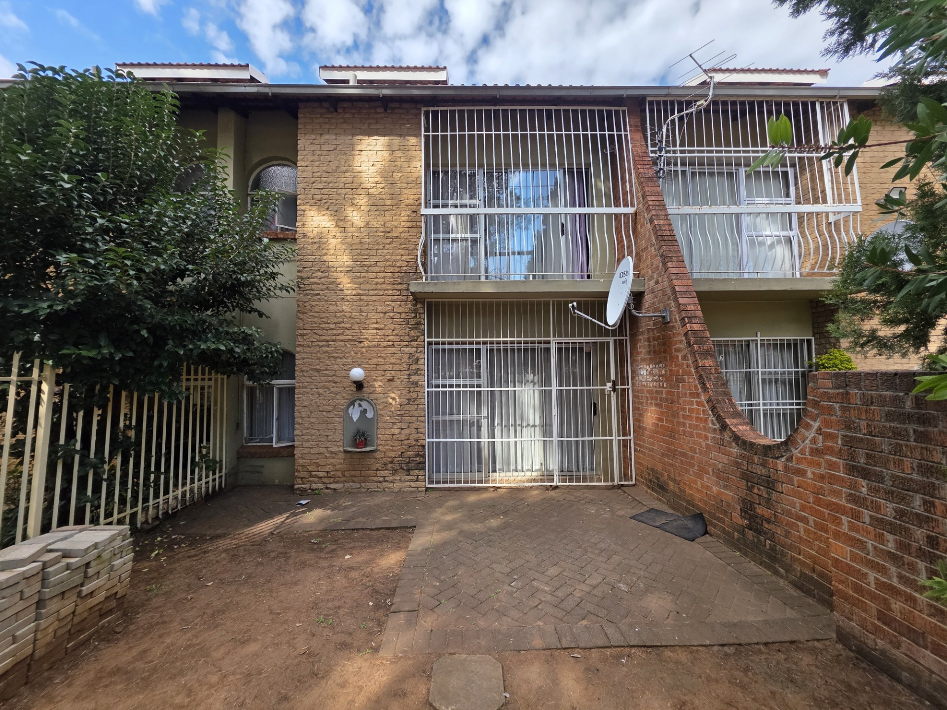 Dual Advantage Investment: Consistent Student Rental Income and Long-Term Growth