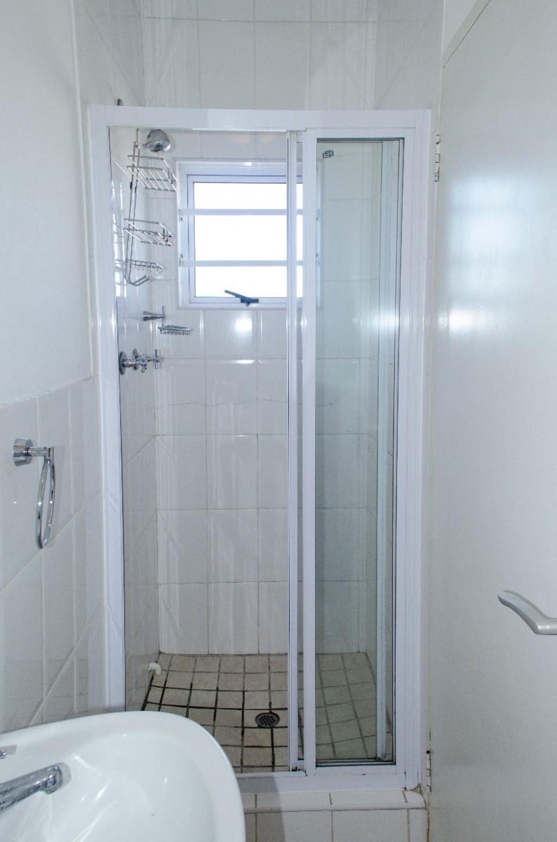 Available Immediately - Lovely Unfurnished Bachelors Unit - De Watergracht