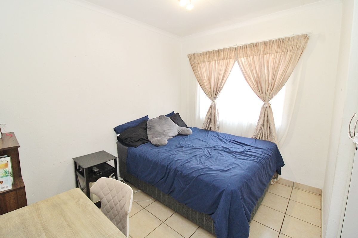 Secure,modern Duplex For Sale in Aloe Ridge 2- Lock up and Go
