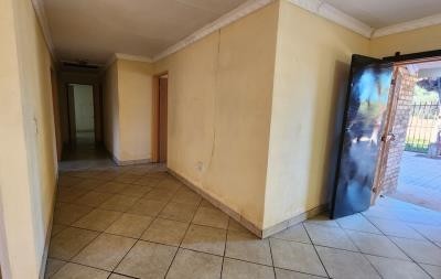 Three Bedroom Semi off-the-grid Family Home for Sale - Modimolle