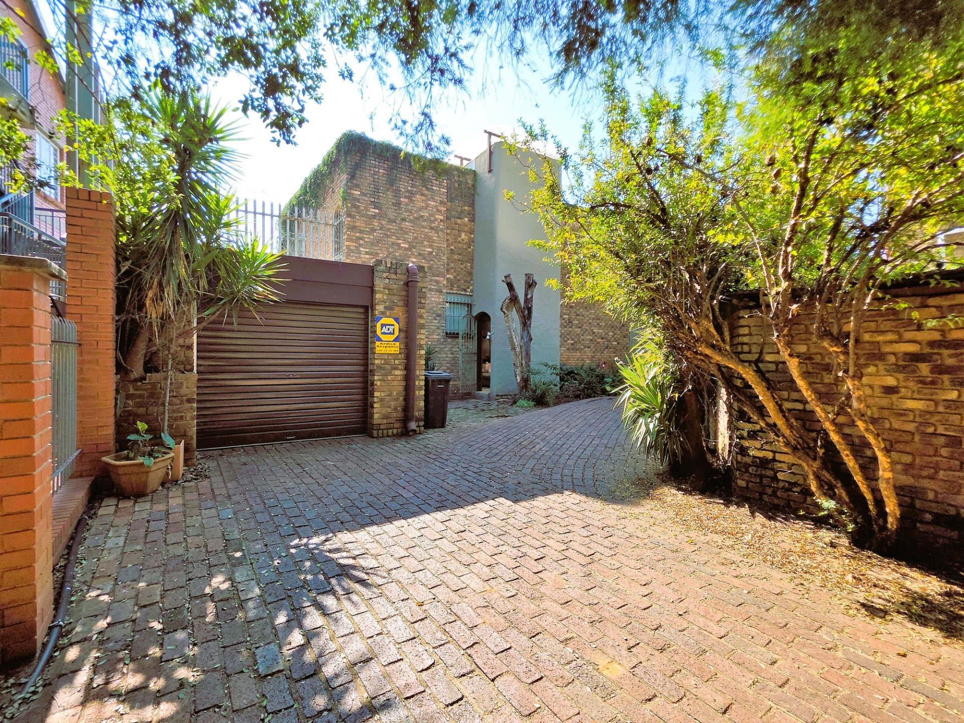 5 Bedroom Duplex-Townhouse for Sale in Arcadia