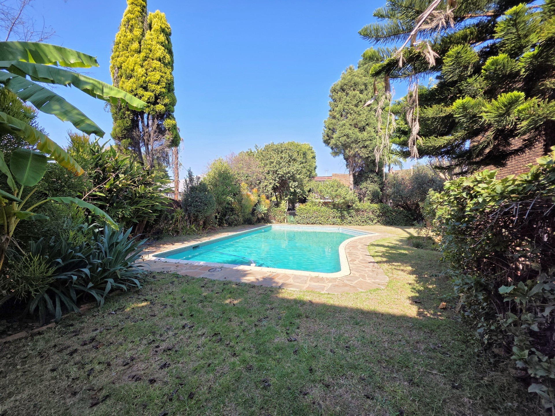 5 Bedroom Duplex-Townhouse for Sale in Arcadia