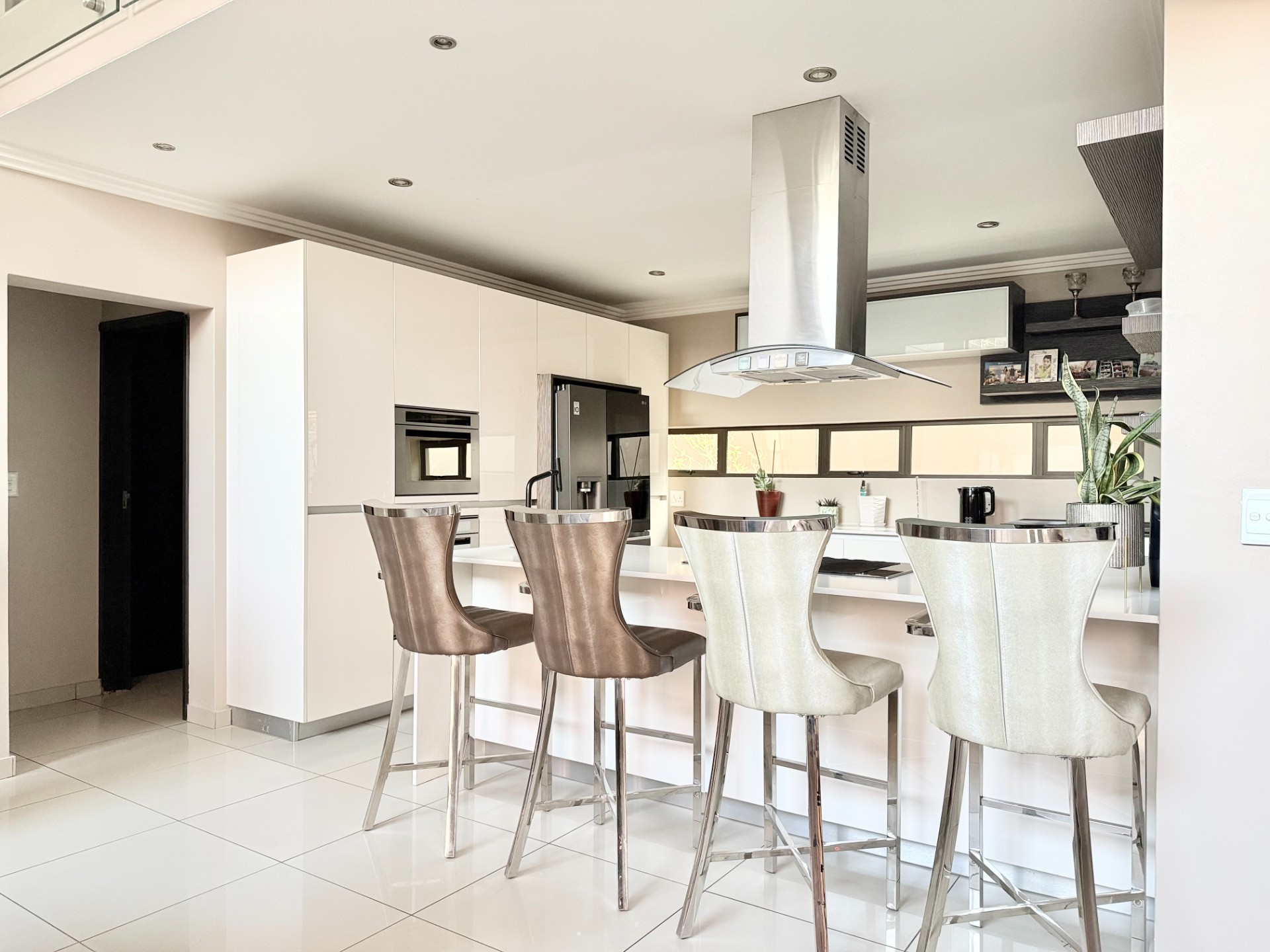 ULTRA MODERN FURNISHED HOME TO RENT IN FOURWAYS