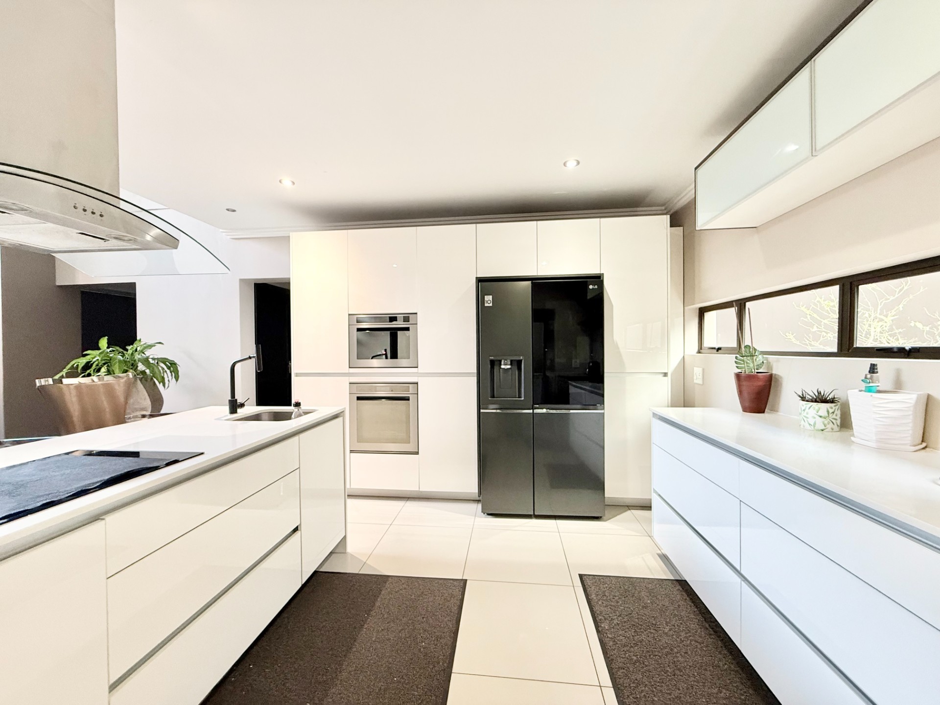 ULTRA MODERN FURNISHED HOME TO RENT IN FOURWAYS