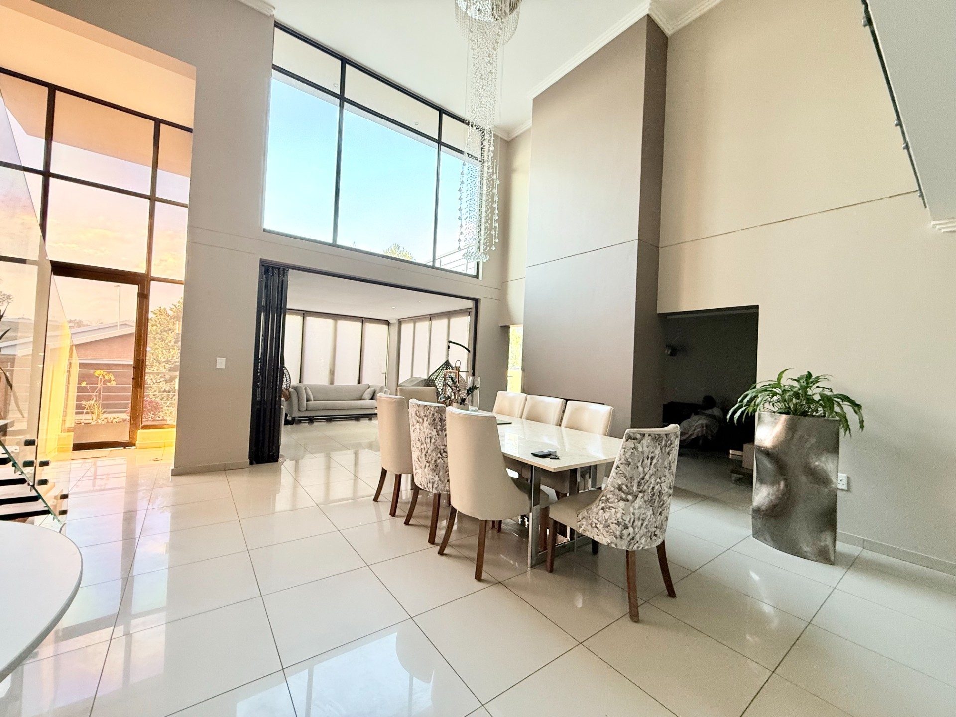 ULTRA MODERN FURNISHED HOME TO RENT IN FOURWAYS