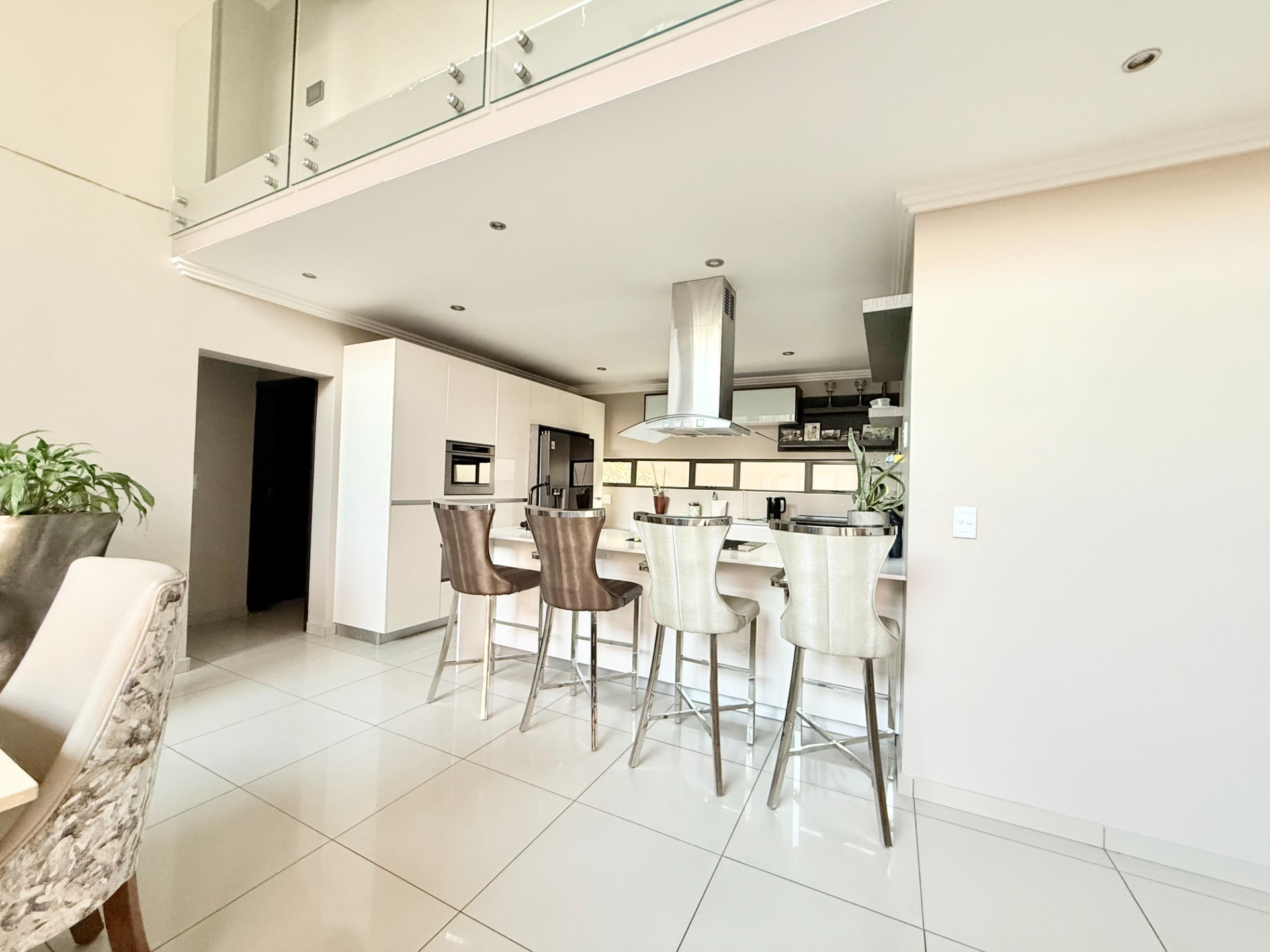 ULTRA MODERN FURNISHED HOME TO RENT IN FOURWAYS