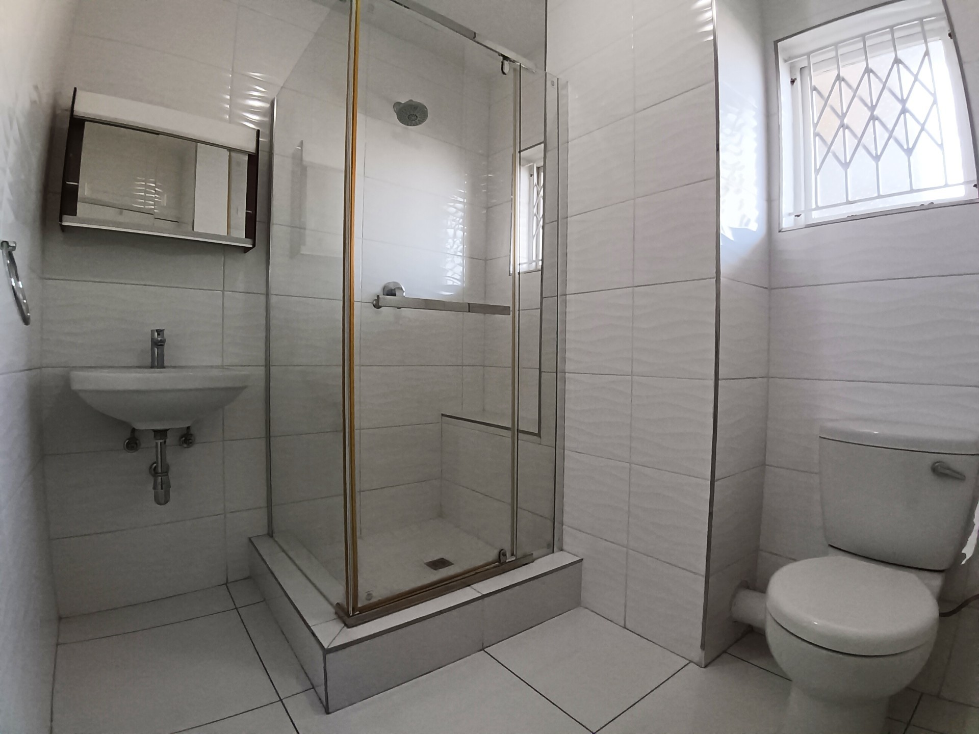 Large 1.5 Bedroom Apartment To Rent in Musgrave