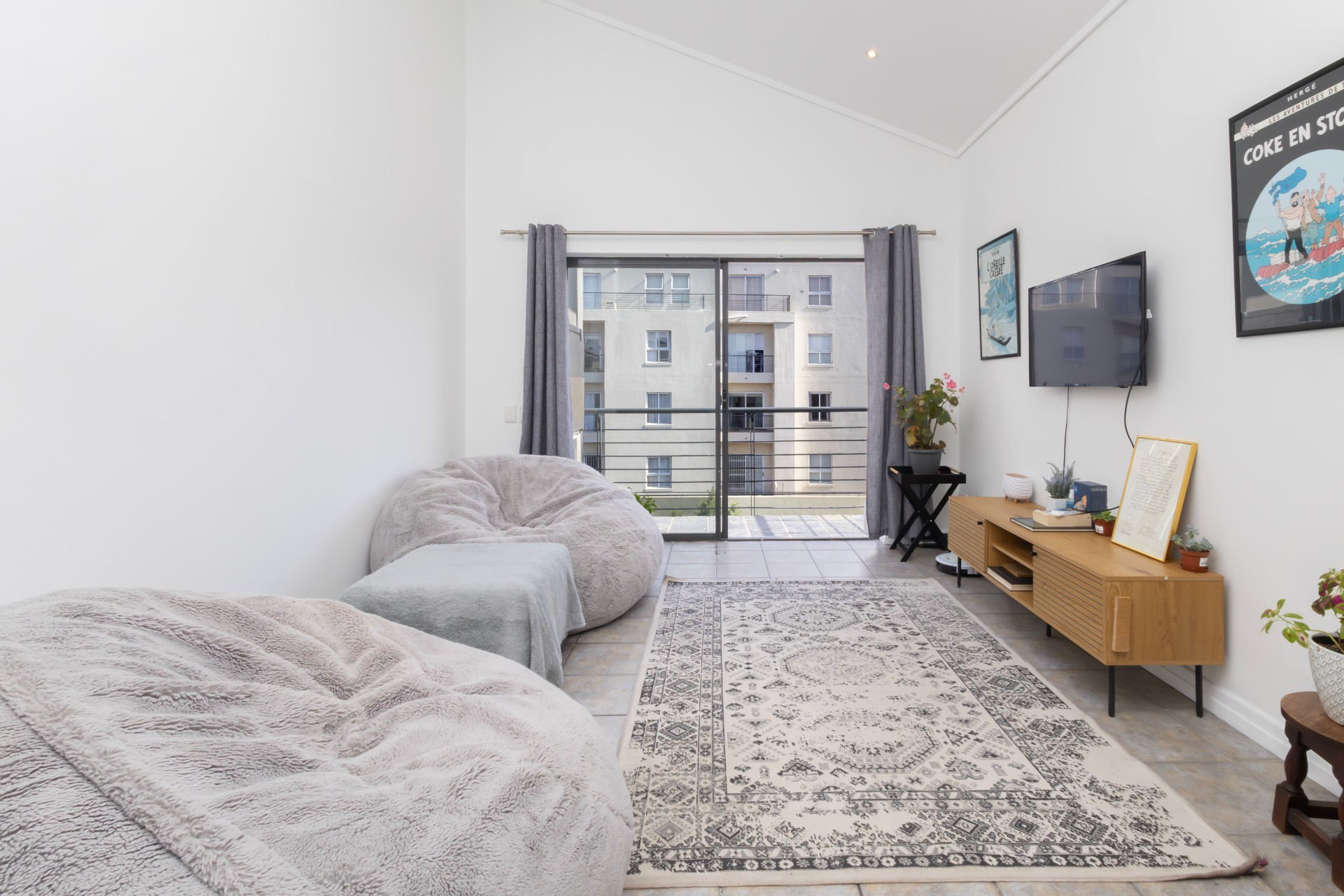 Well Maintained 2 Bedroom Apartment in Tygerfalls