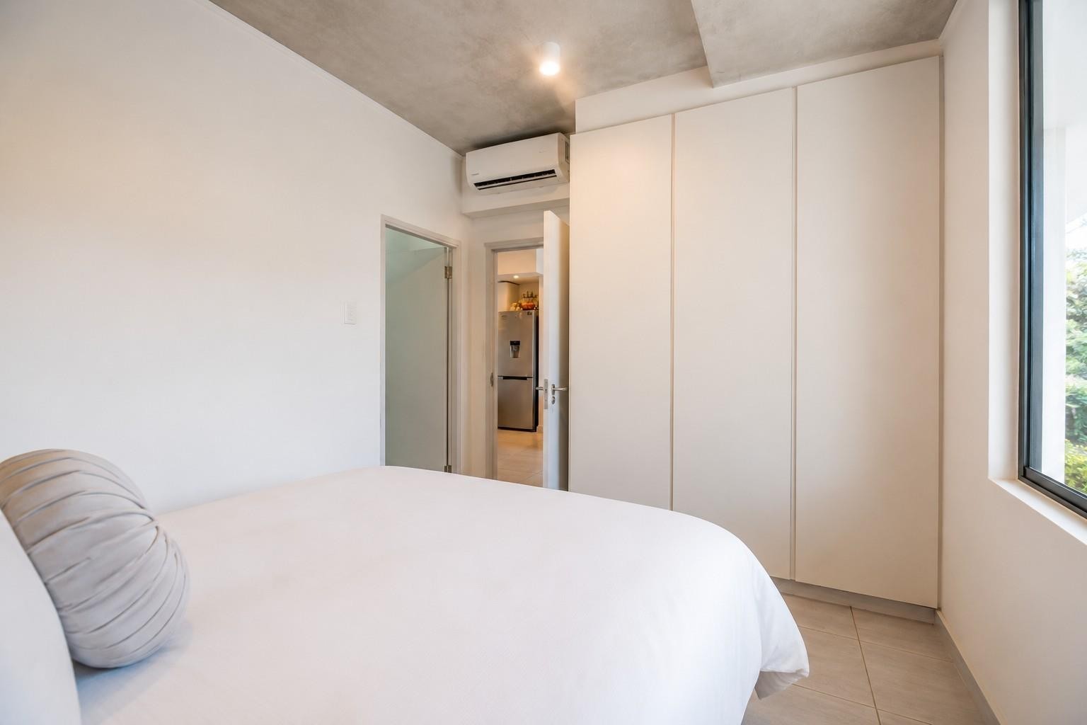 Available Immediately!!! Furnished 2 Beds, 2Baths Ground-Floor Apartment