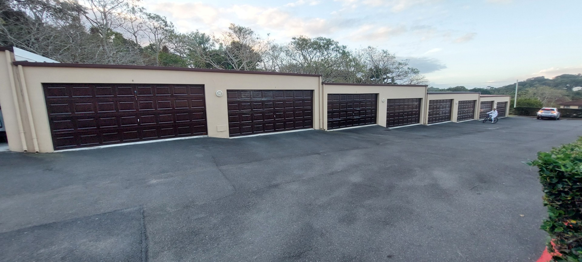 Modern Coastal Luxury Living in Secure Family Estate