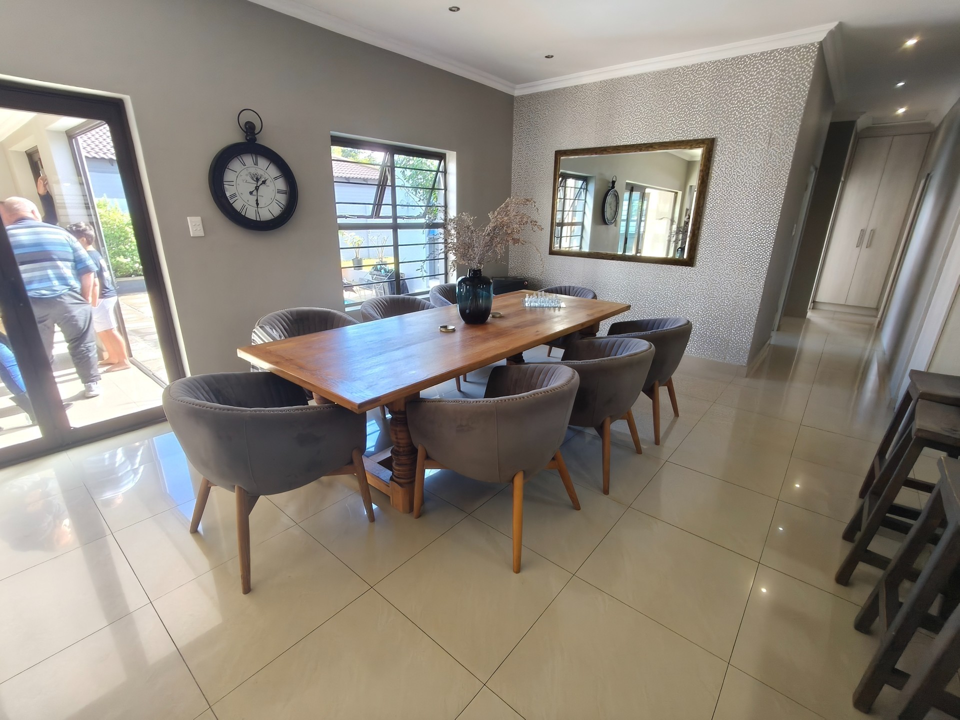 Stunning 4 Bedroom Home in Secure Close in Parklands