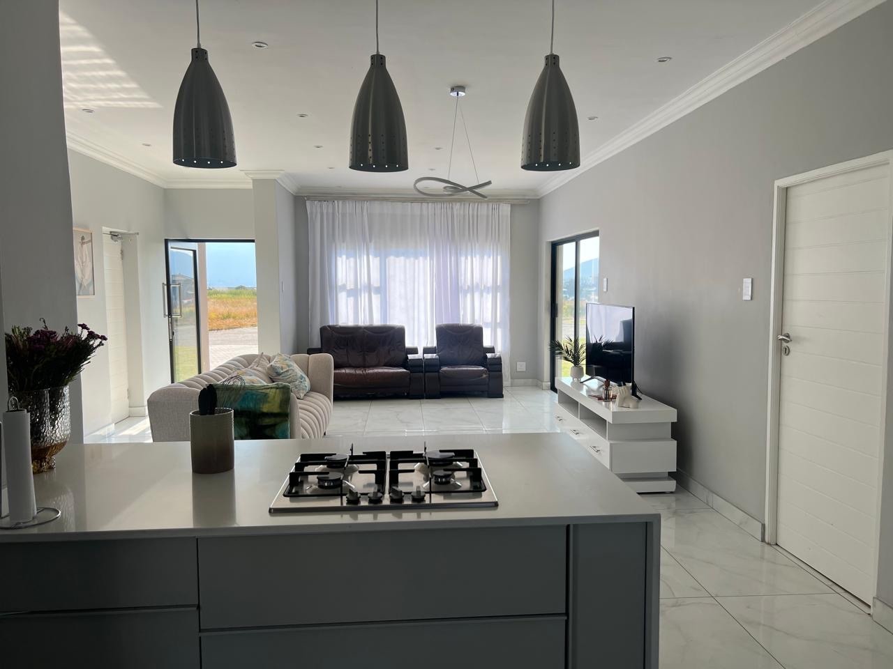 House To Rent in Everglades Estate, Hartbeespoort, North West