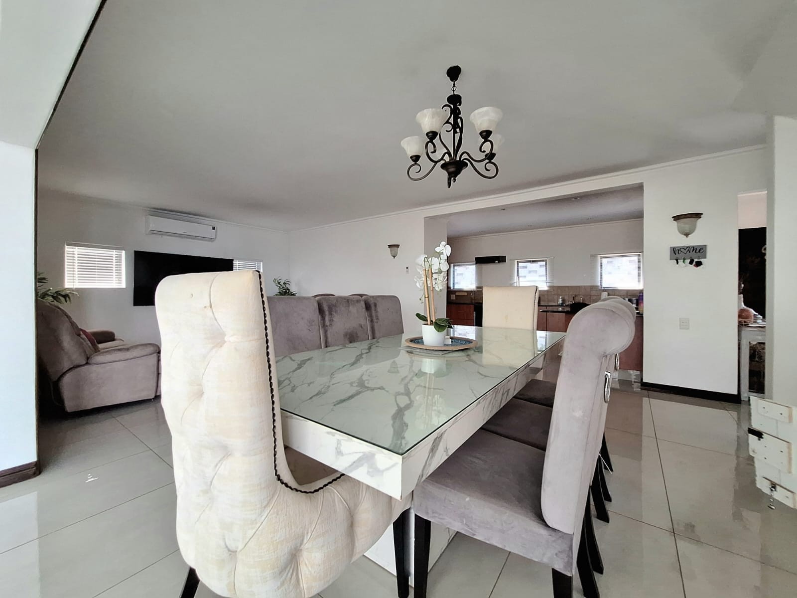 Urgent 3 Bed 2.5 Bath for Sale in Seaward Estates, Ballito, KwaZulu Natal
