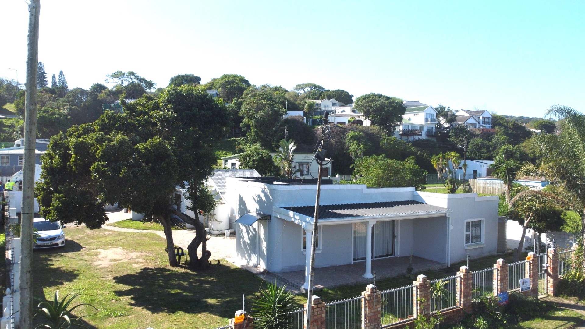 Contemporary Family Living with Self-Contained Flatlet