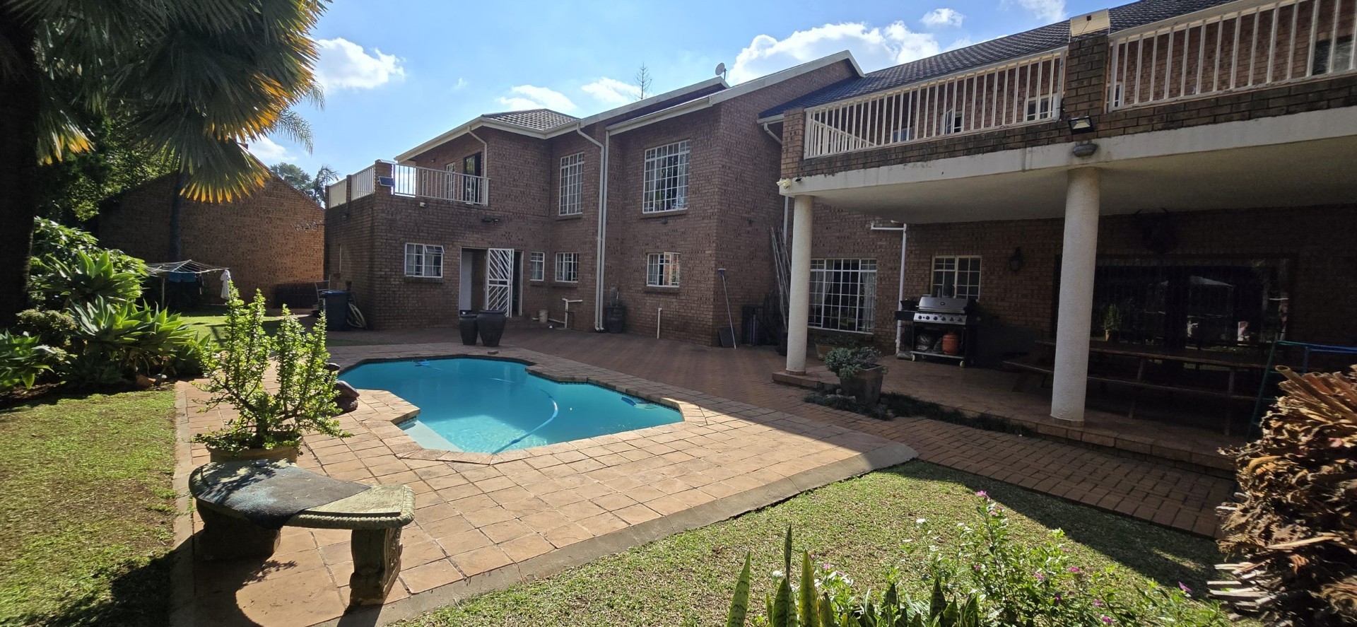 LUXURY HOUSE FOR SALE IN AMANDASIG/ Price Reduced
