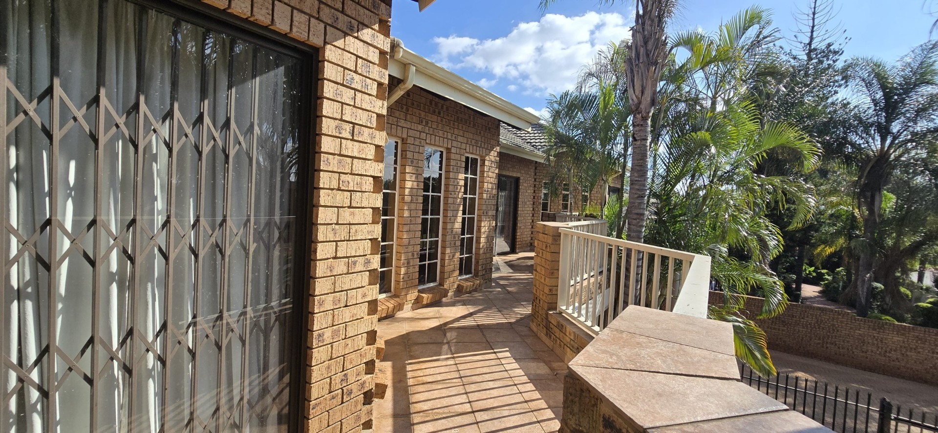 LUXURY HOUSE FOR SALE IN AMANDASIG/ Price Reduced