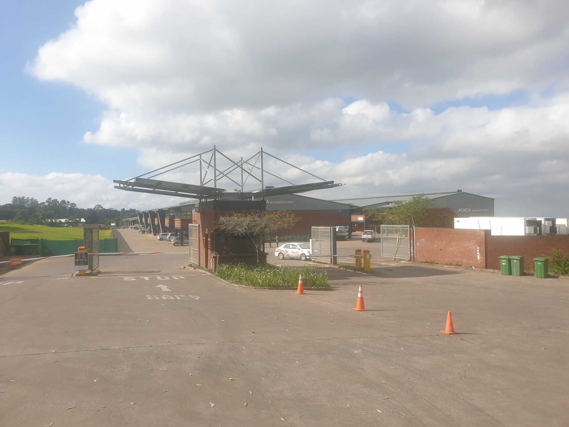 Warehouse To Rent in Waterfall, Hillcrest, KwaZulu Natal
