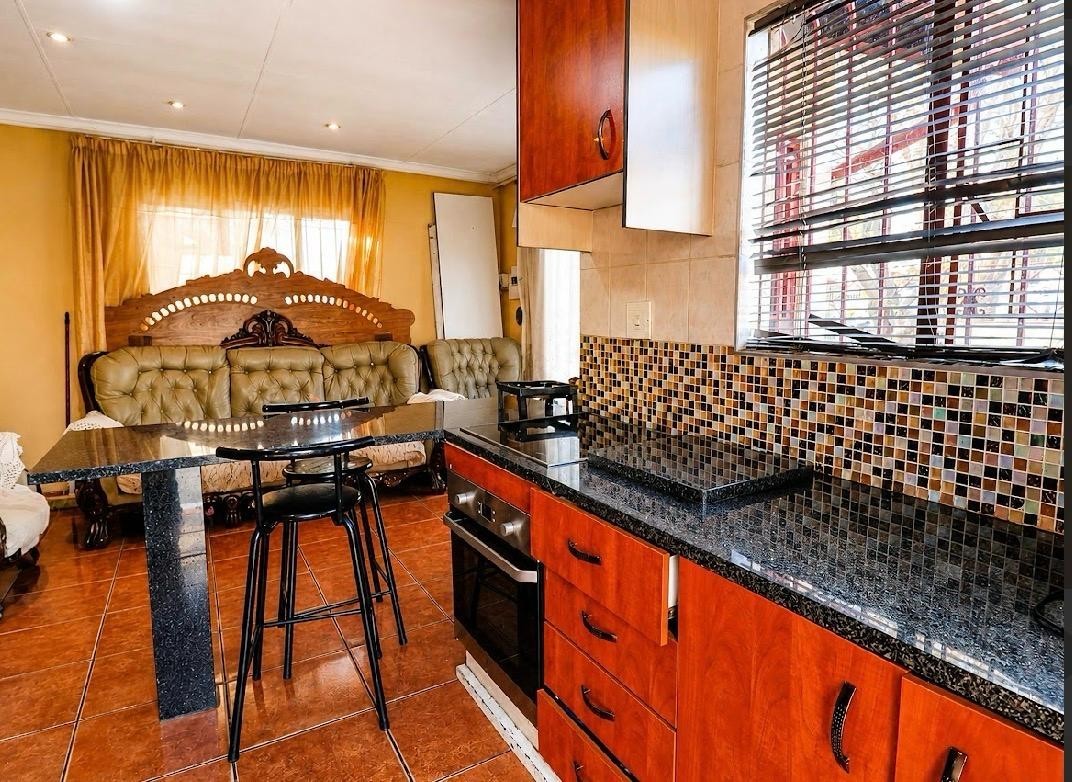 House For Sale in Noordwyk, Midrand