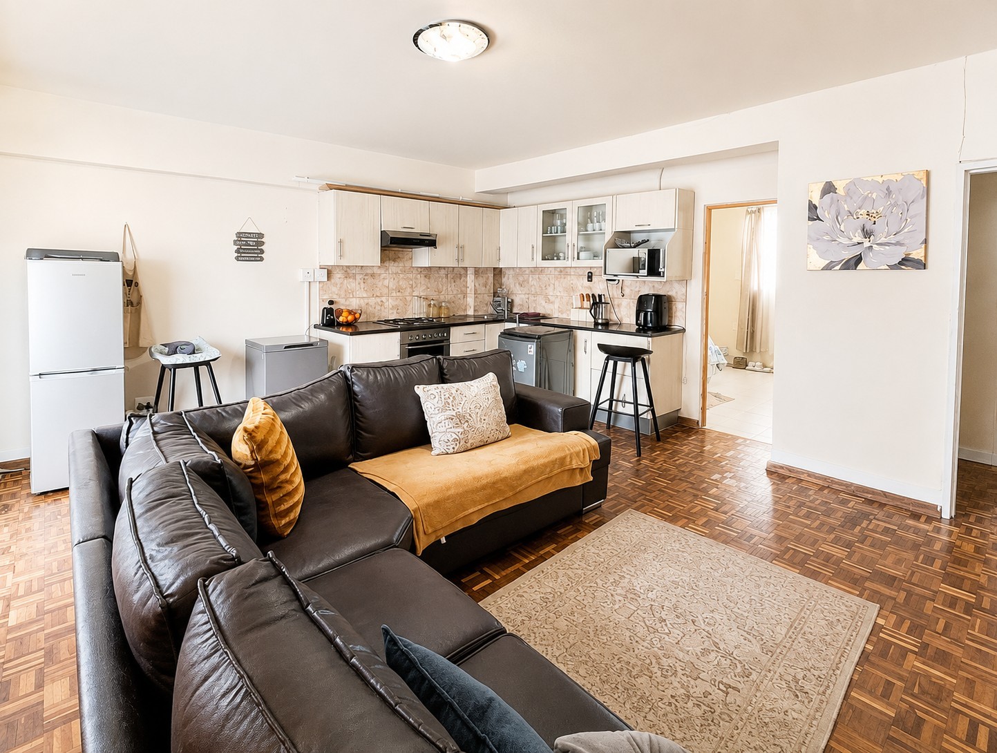 Spacious 3 Bedroom Apartment in Secure Honeybird - North End