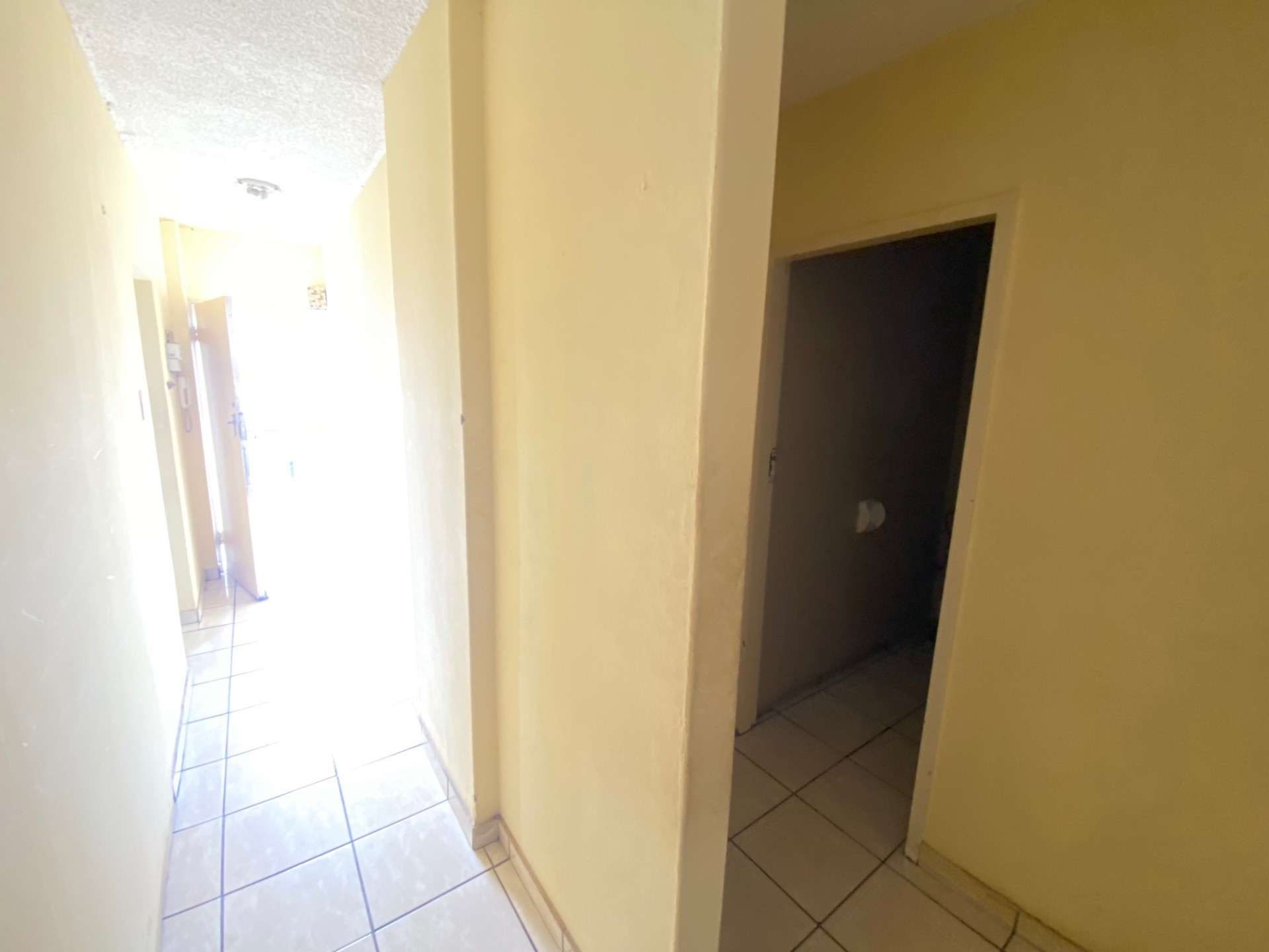 Two bedroom apartment for sale in Sunnyside.