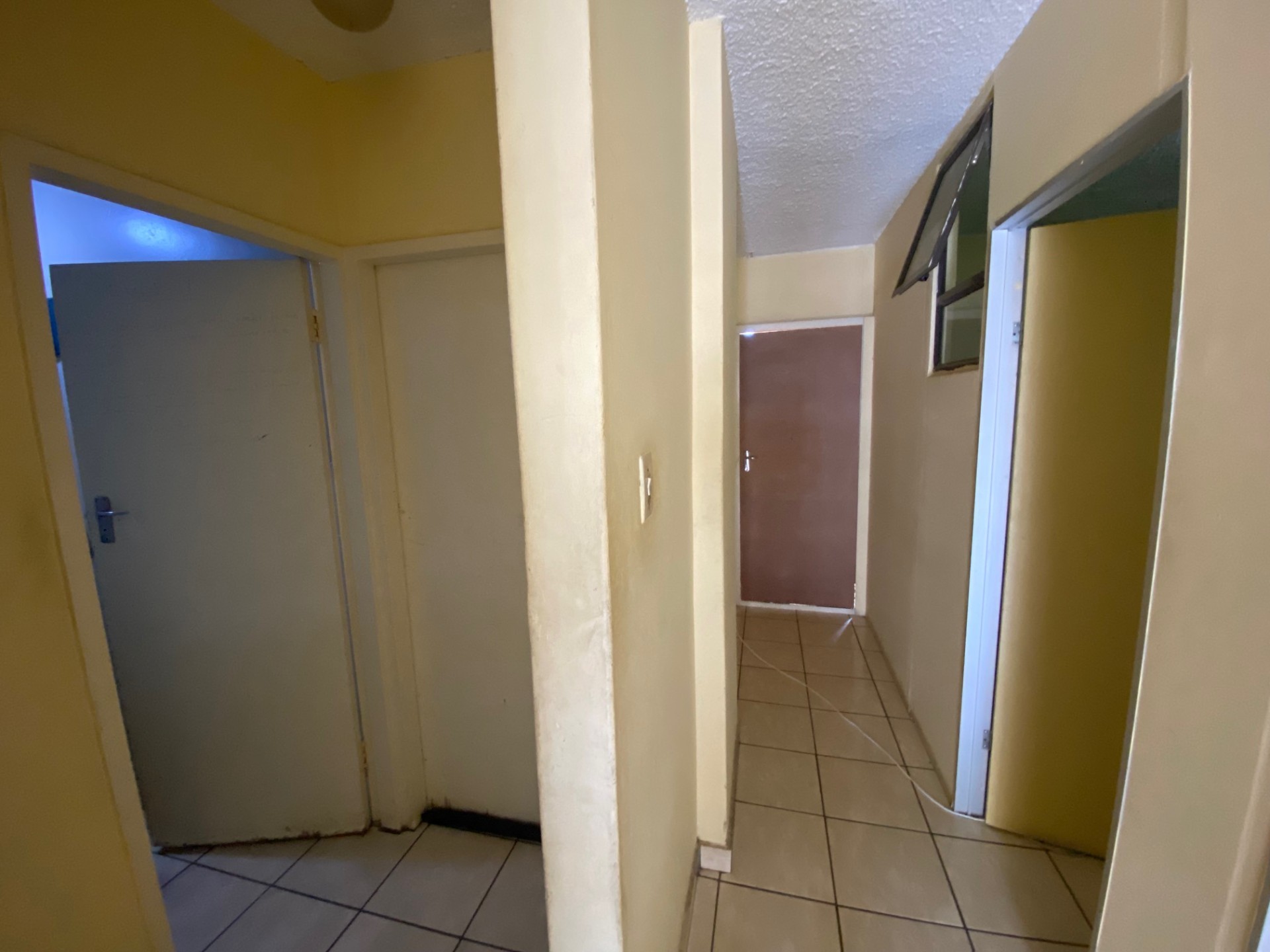 Two bedroom apartment for sale in Sunnyside.