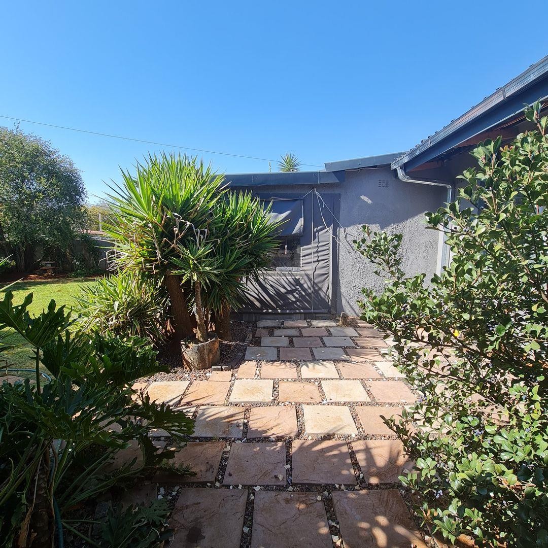 House For Sale in Sasolburg Ext 12, Sasolburg