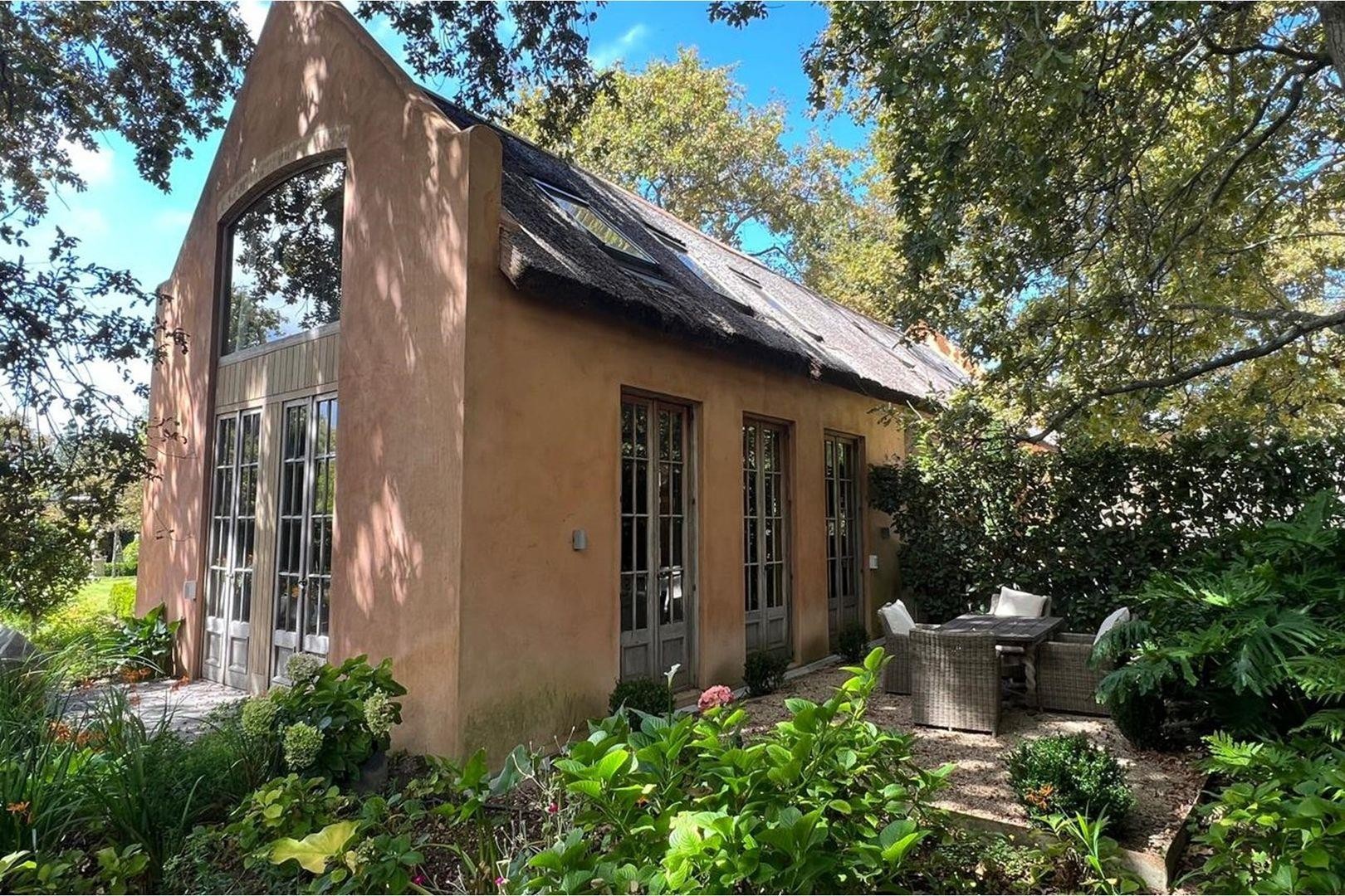 Duplex Cottage in Bel Ombre Constantia