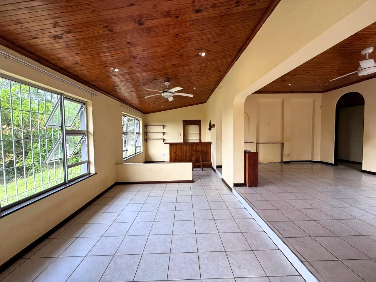 House for sale in Uvongo, Margate, KwaZulu Natal, 1438 m²