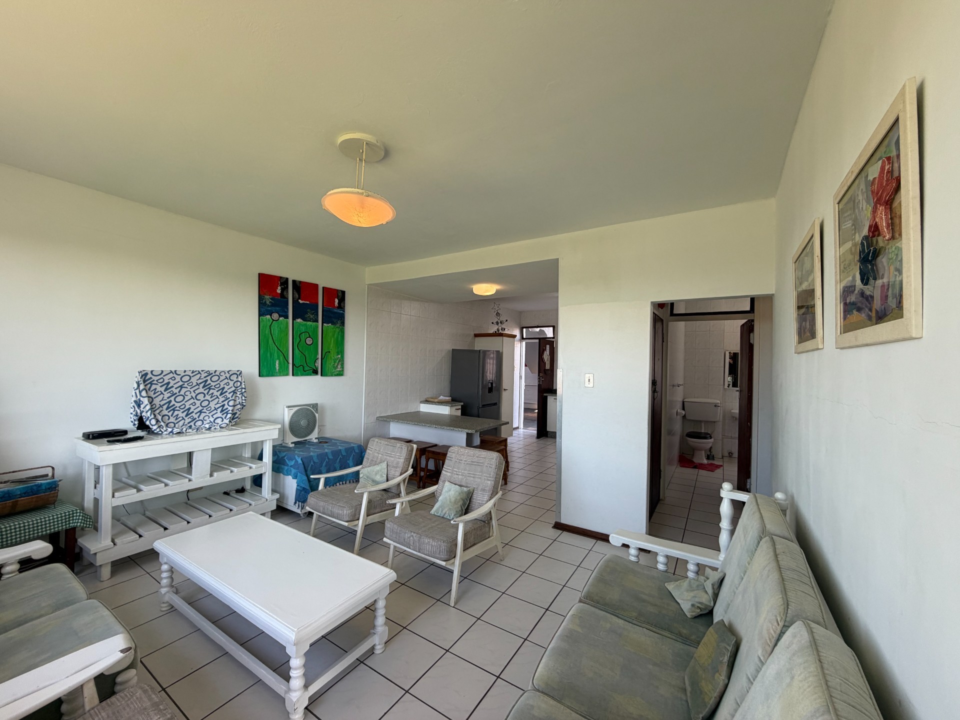 Coastal Living at Its Best Two Bedroom Apartment in Uvongo